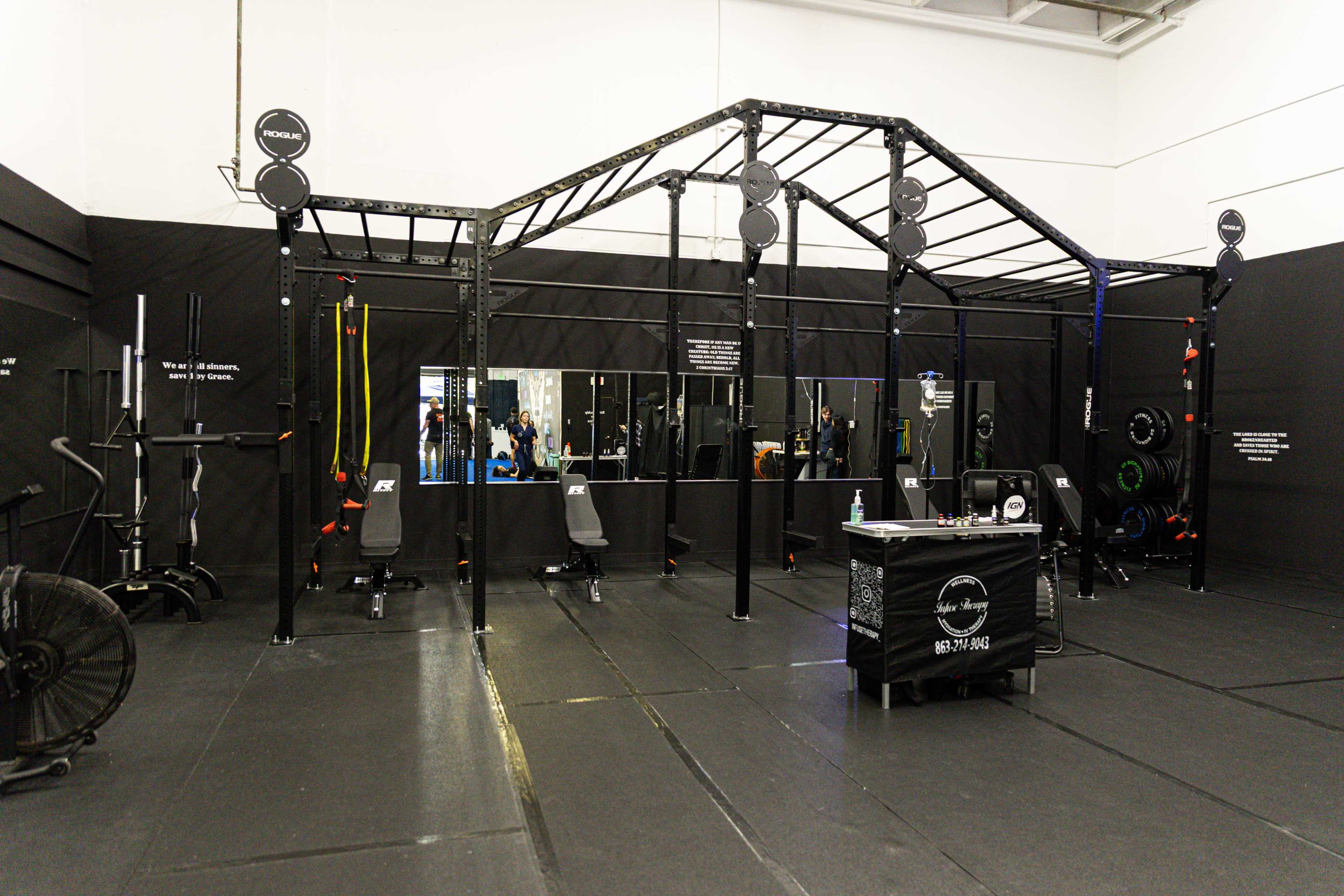 Large gym ! Open space Image in Plantation, Plantation, FL