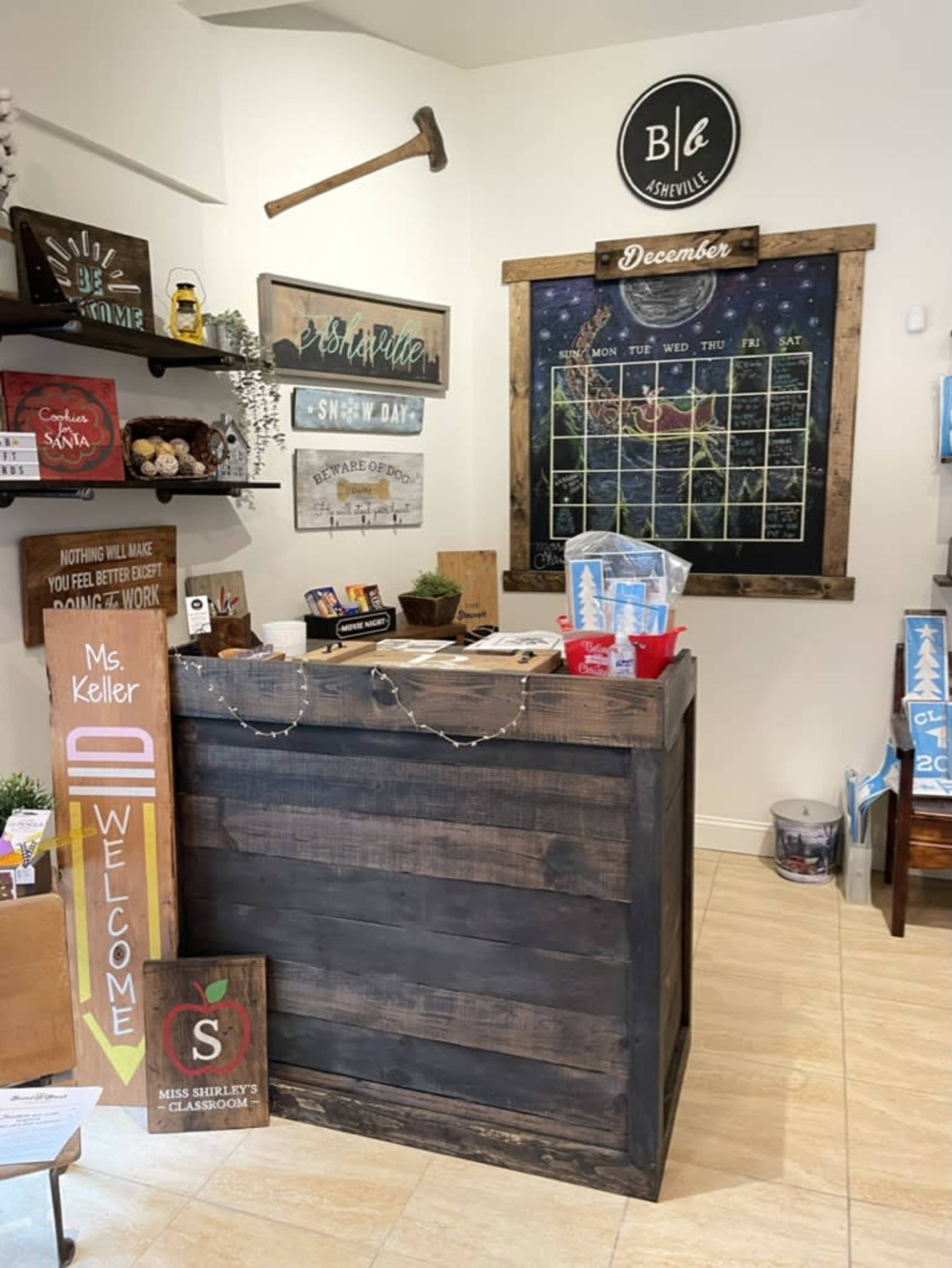 Creative Gathering Space – Perfect for Meetings & Workshops Image in Asheville, Asheville, NC