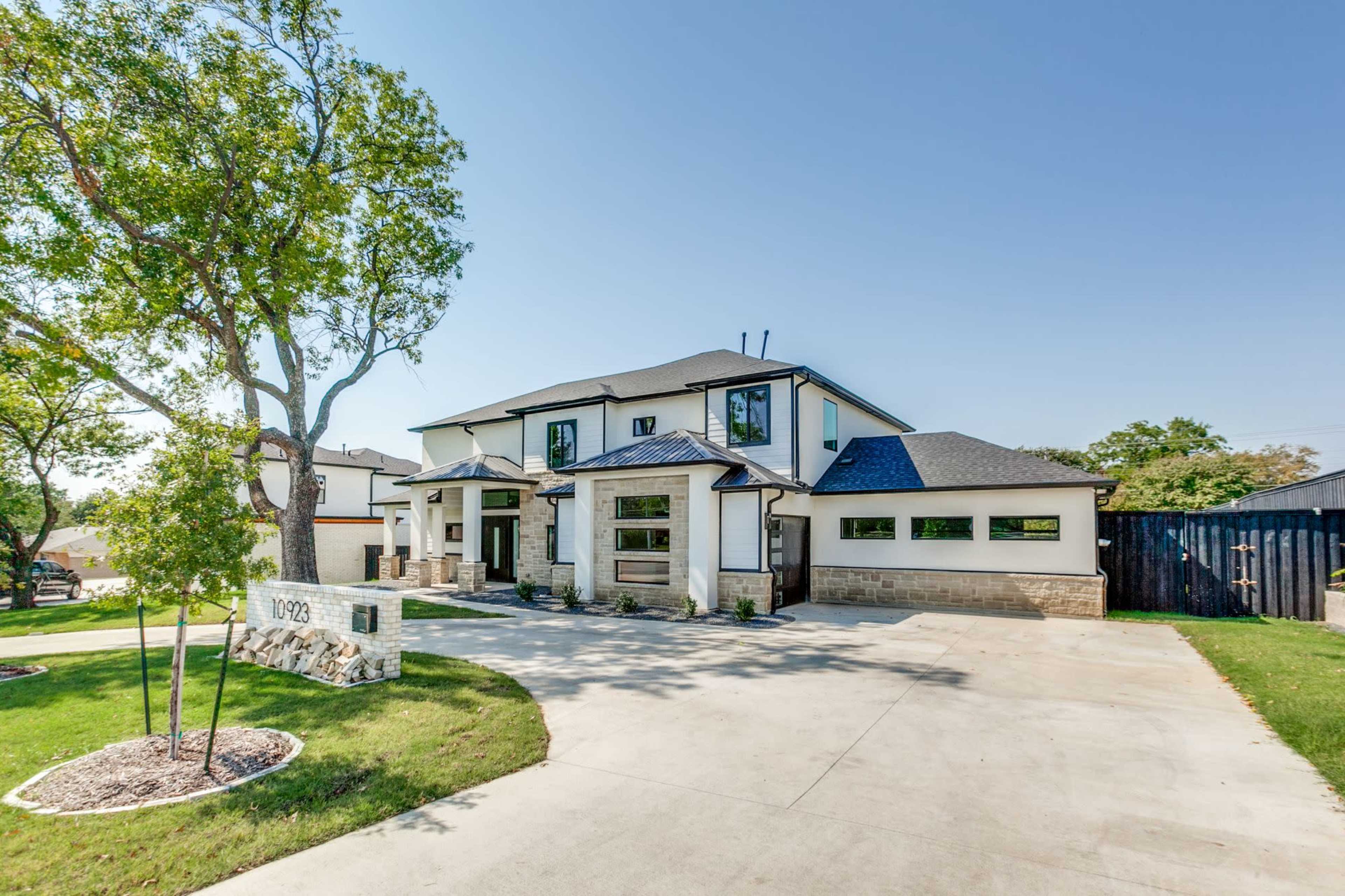 Luxury Dallas Home Image in Northwest Dallas, Dallas, TX