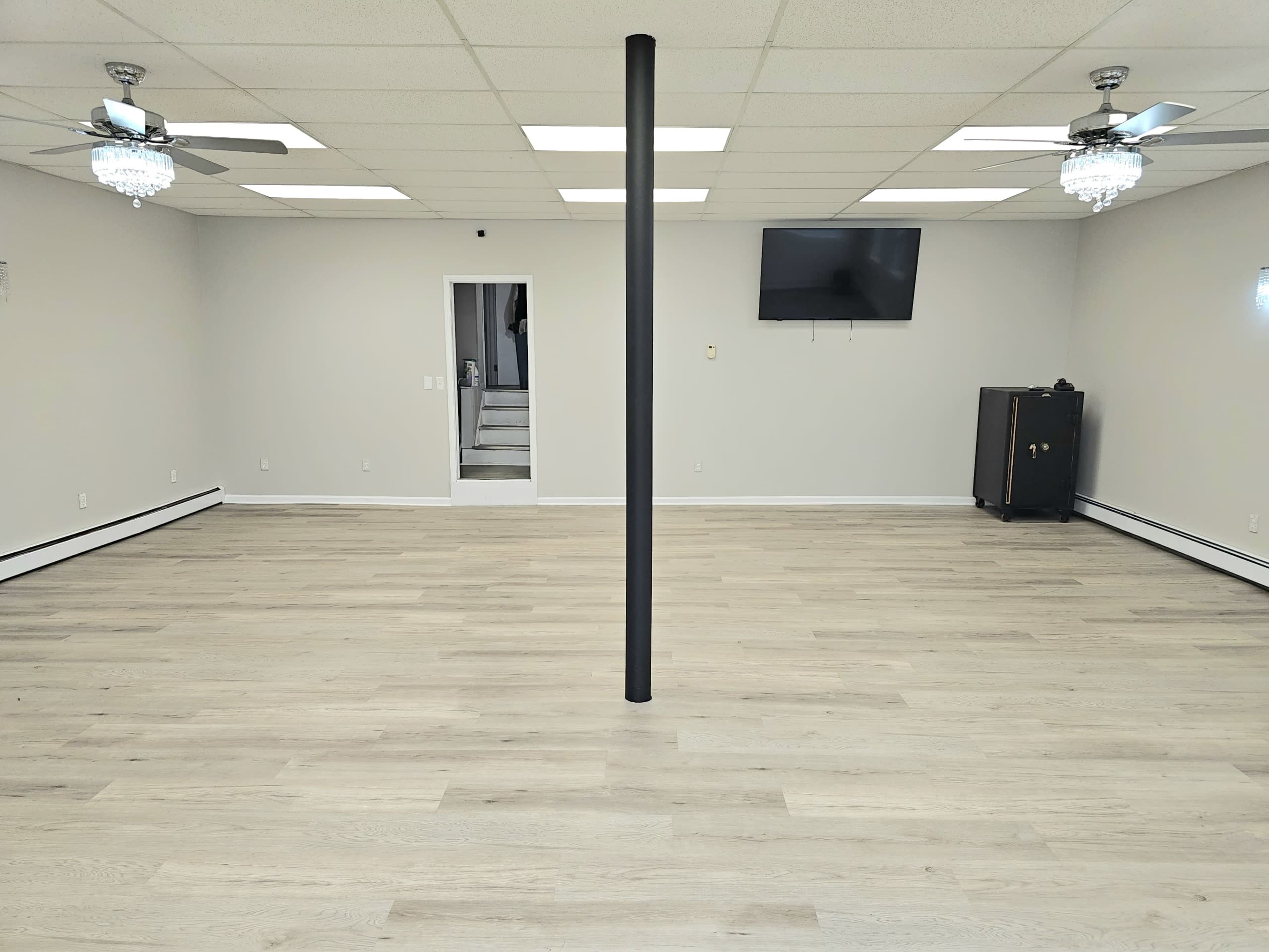 Versatile & Exclusive Hidden Neighborhood Gem Image in Pontiac, Pontiac, MI