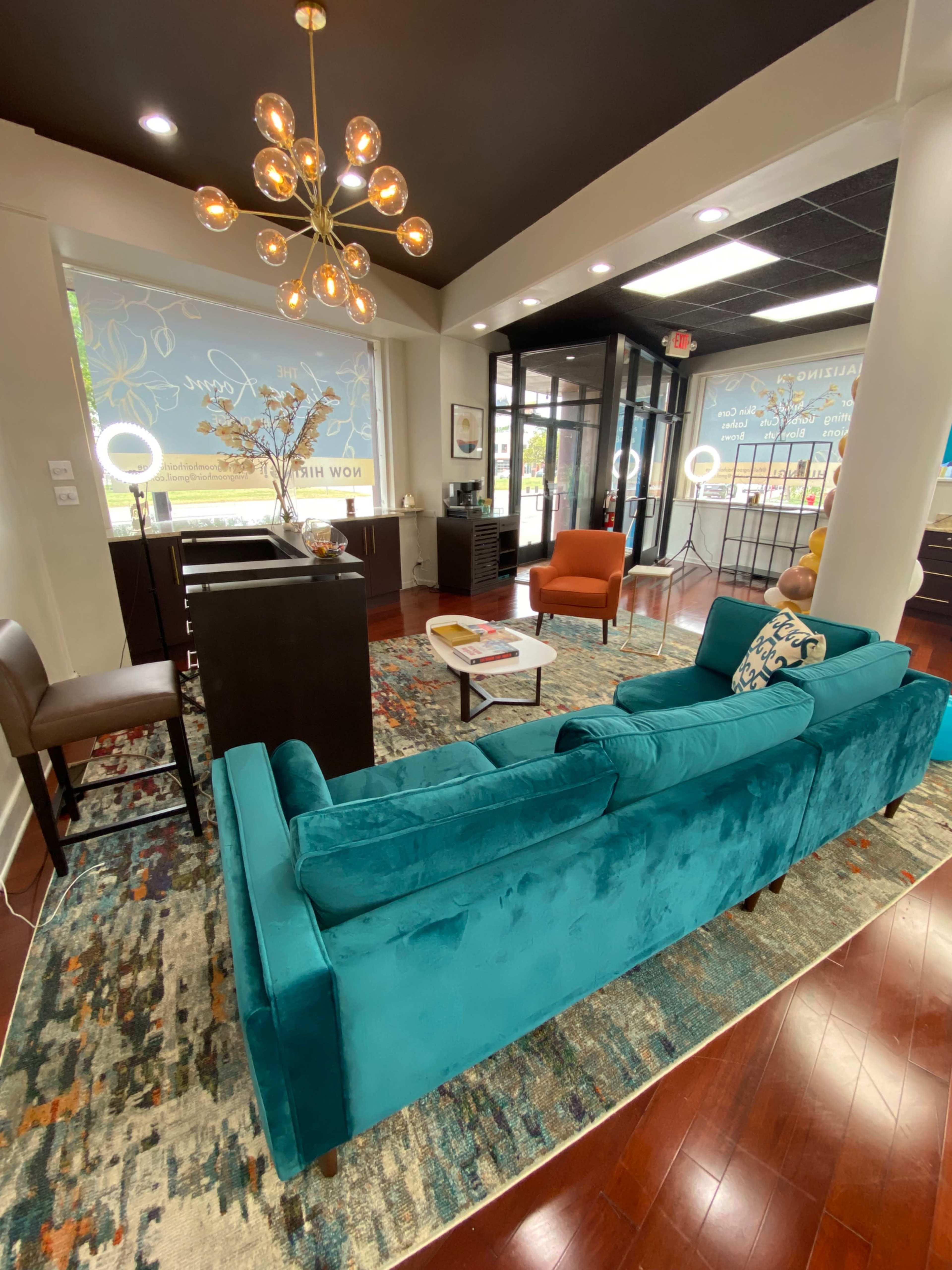 Downtown Ferndale Open Floor Hair Modern Hair Salon Image in Ferndale, Ferndale, MI