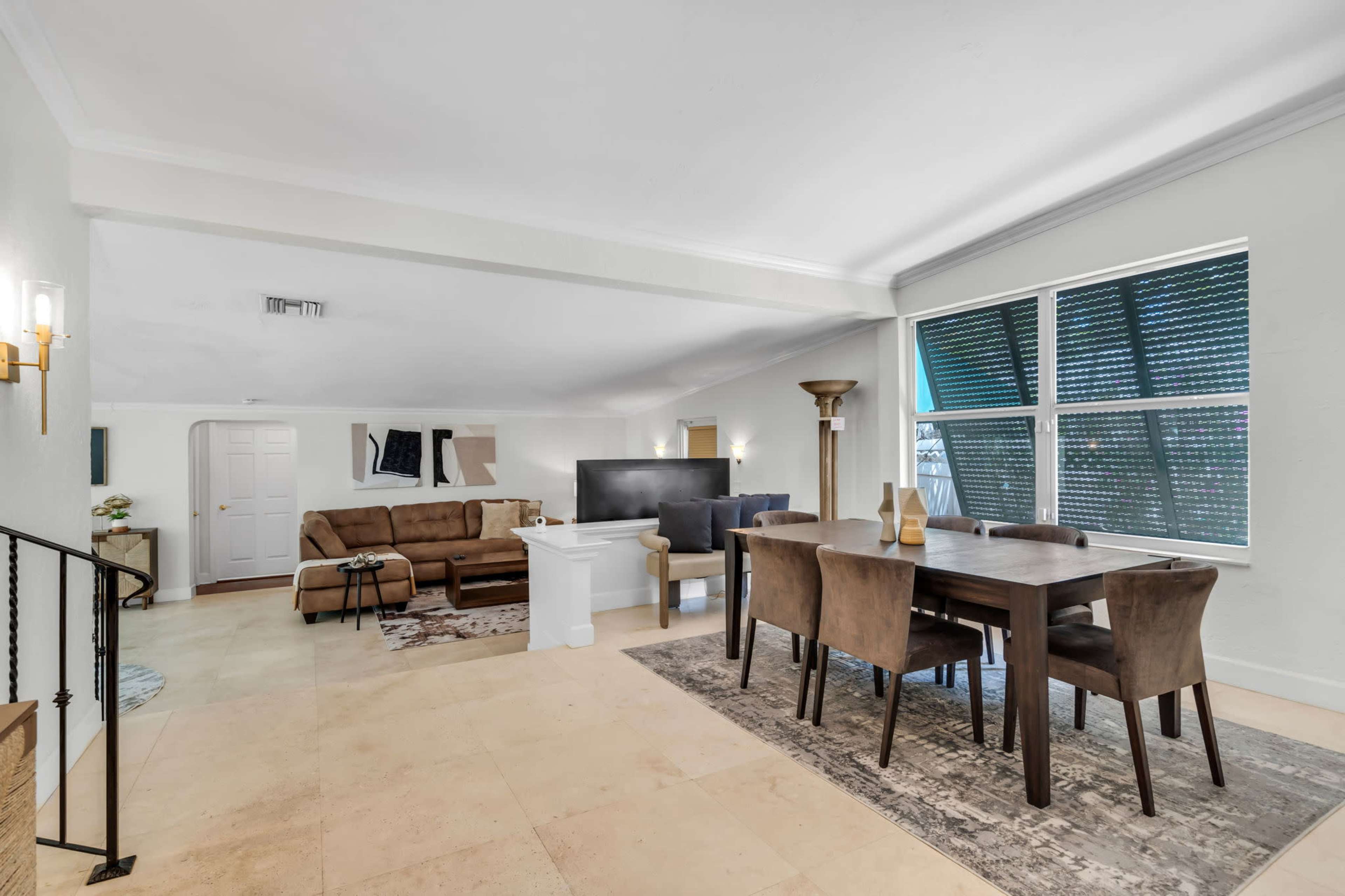 Victoria Park Home with Pool Image in East Fort Lauderdale, FORT LAUDERDALE, FL