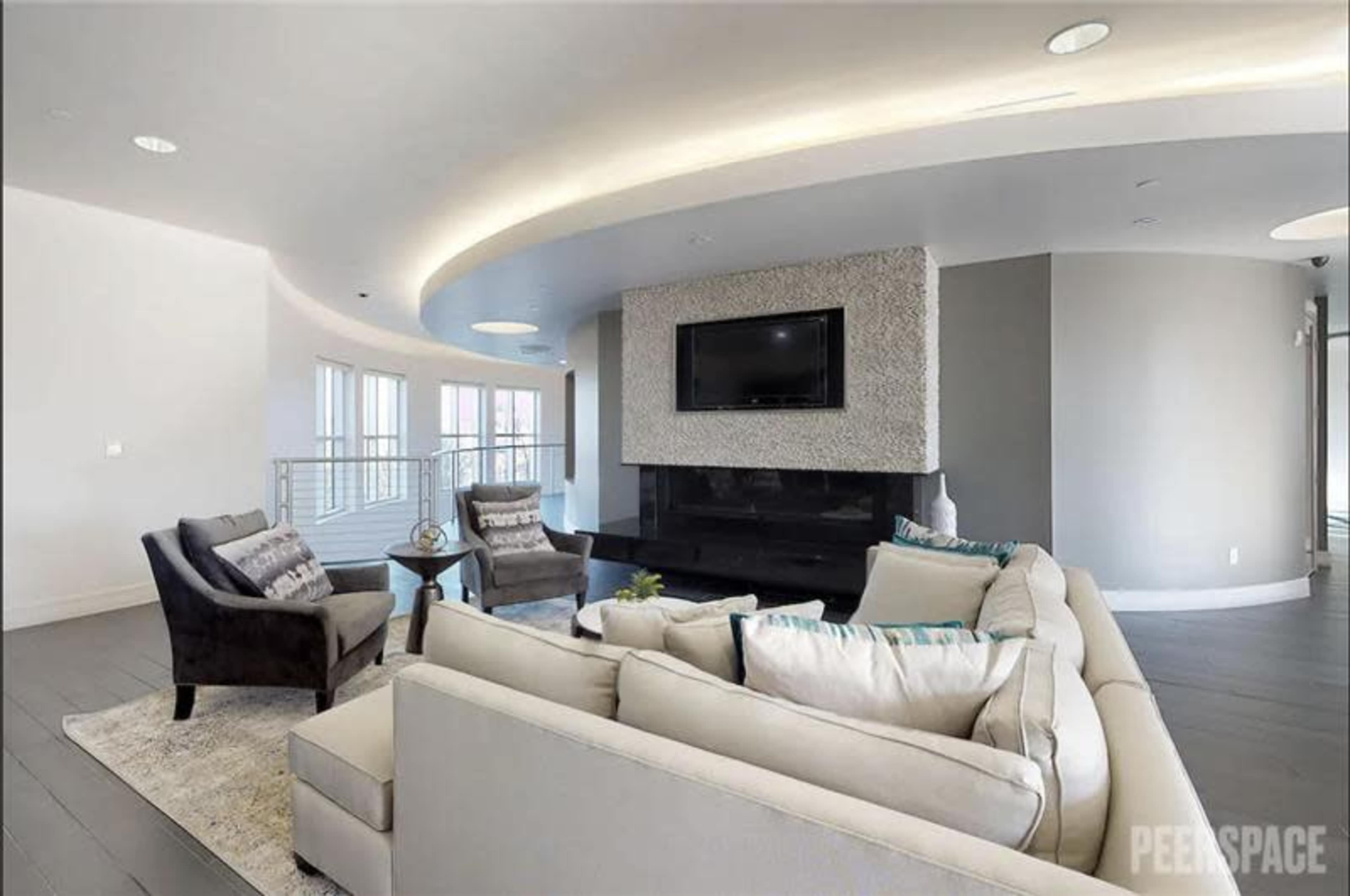 Spacious Lounge w/ Kitchen in Addison Image in Addison, Addison, TX