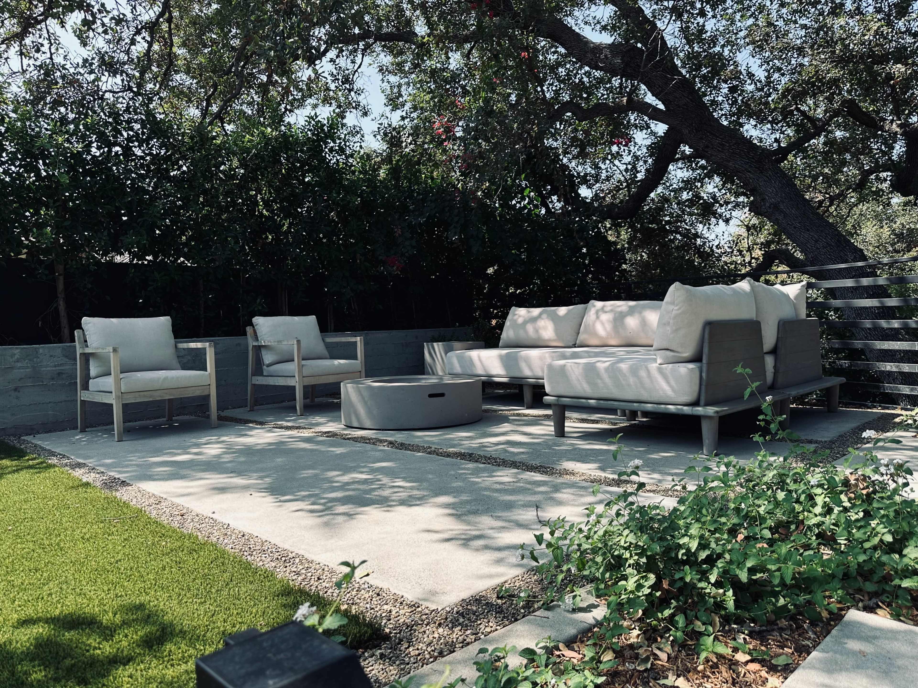 𝗪𝗔𝗟𝗗𝗘𝗡 Outdoor Architectural Retreat Image in Hastings Ranch, Pasadena, CA