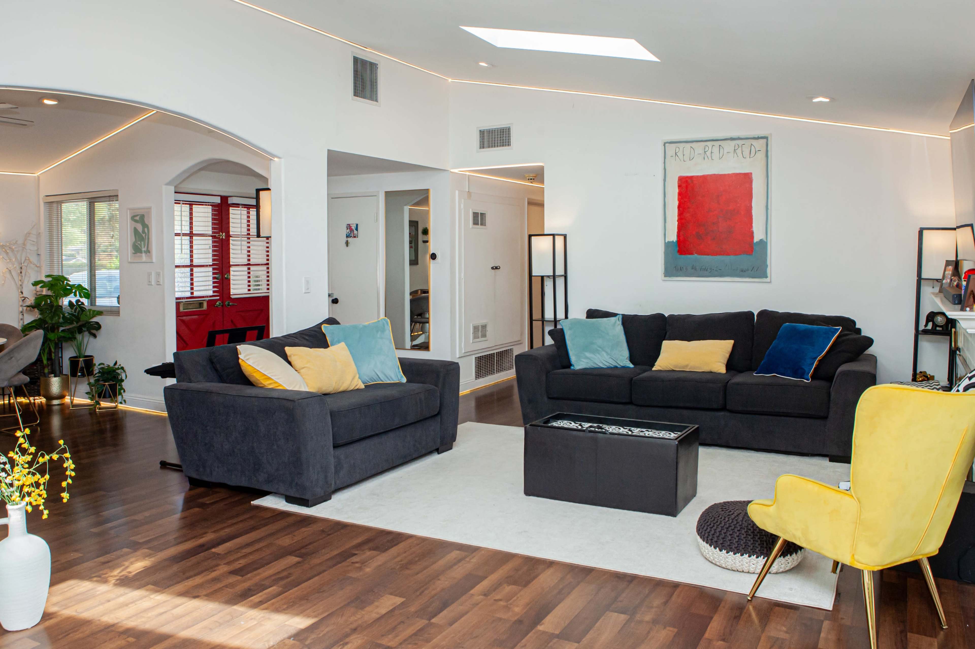 Mid-century Modern House Image in Woodland Hills, Woodland Hills, CA
