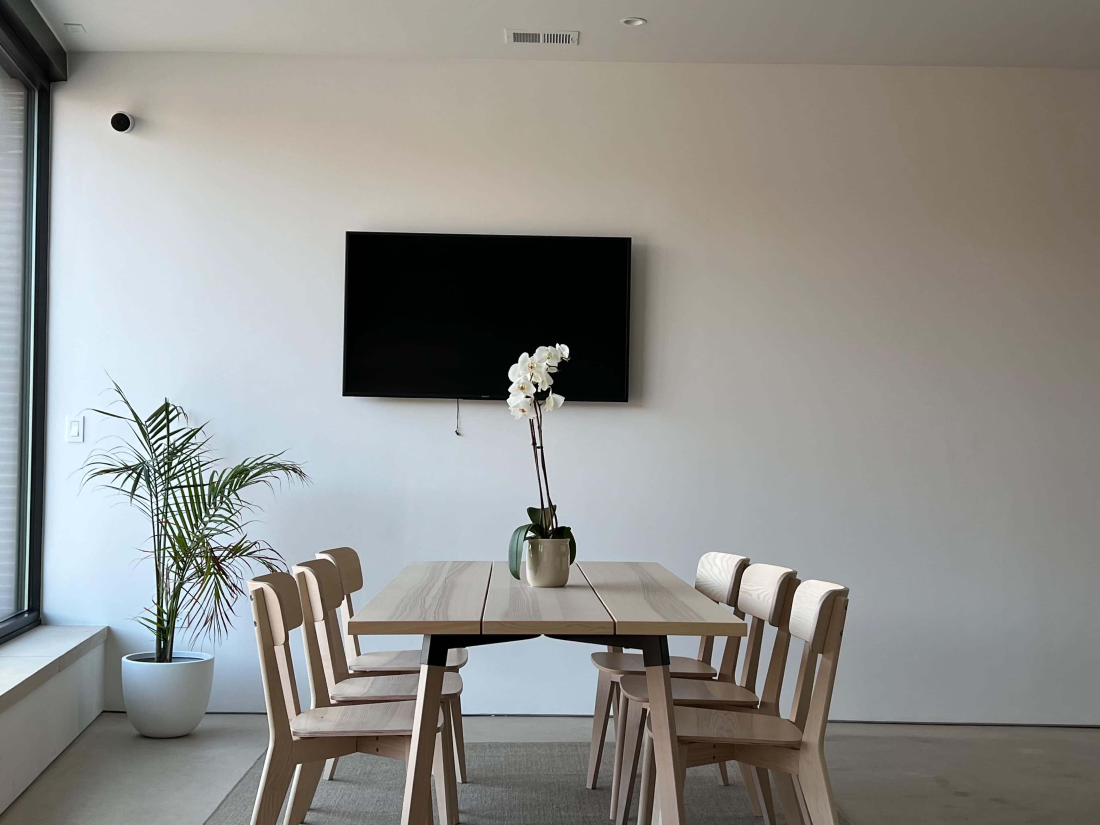 SOPHISTICATED MODERN OFFICE SPACE Image in Leyden Township, Franklin Park, IL