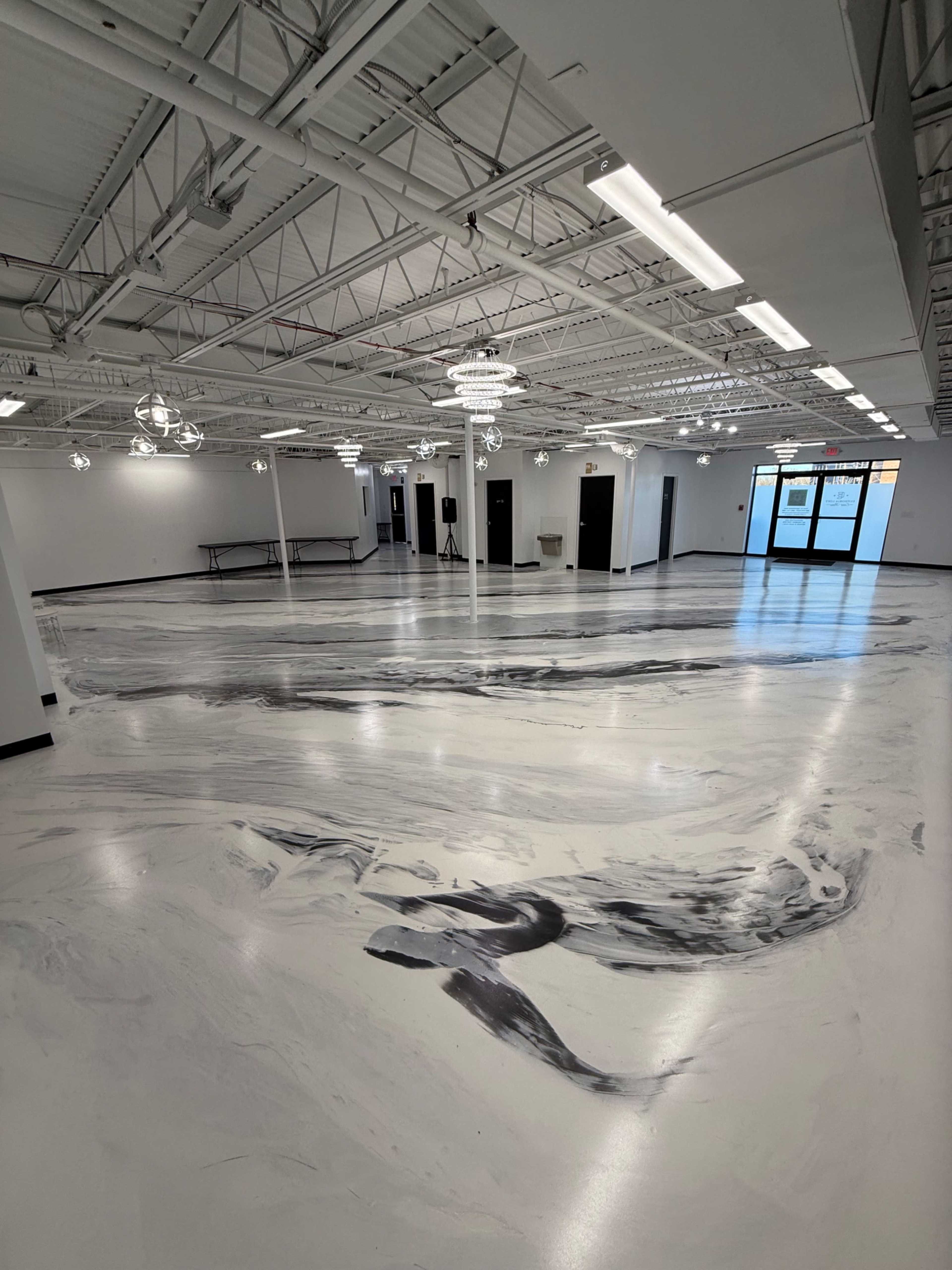 All White Canvas Image in Wethersfield, Wethersfield, CT