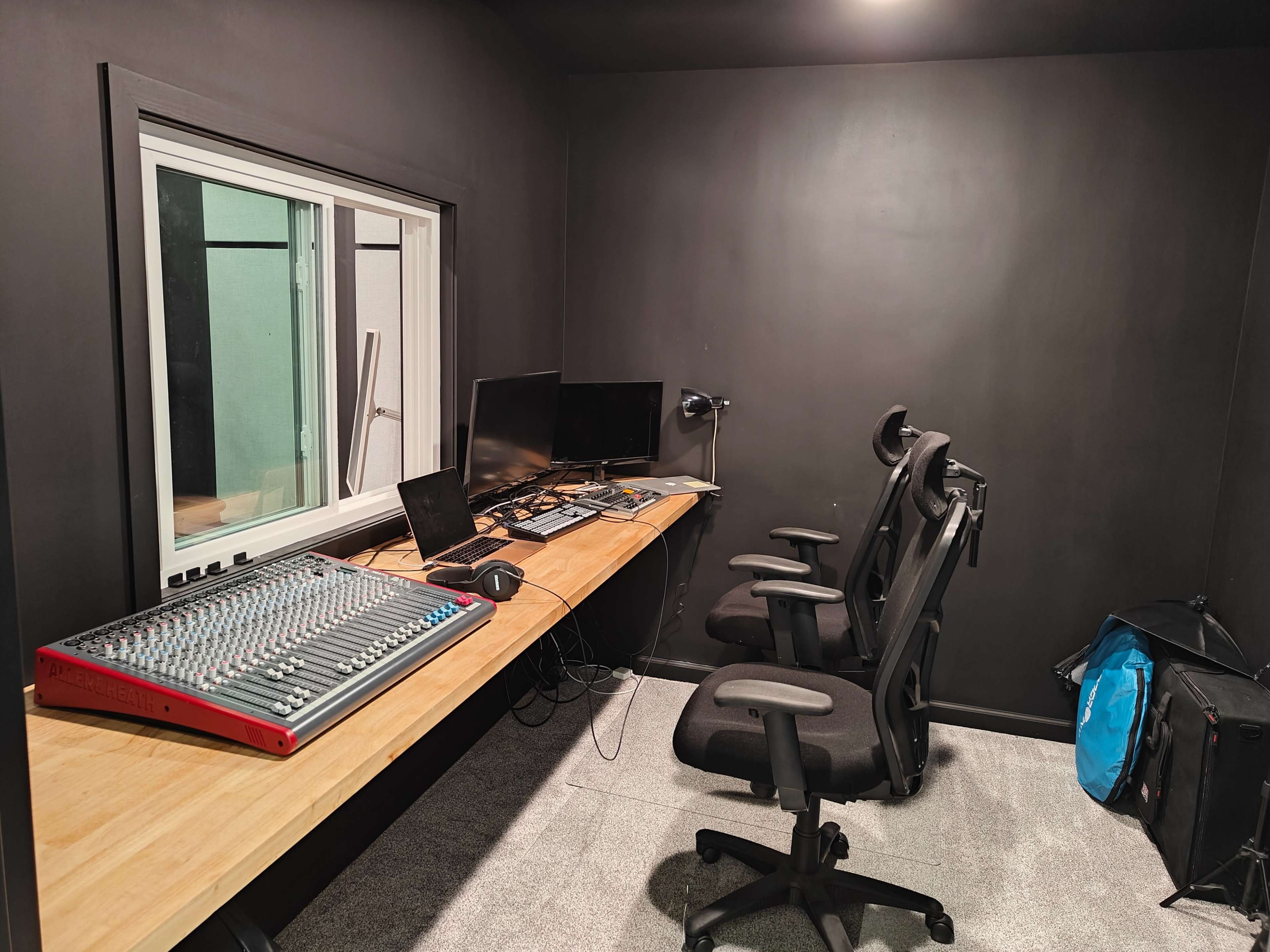 Downtown Podcast Studio Image in Downtown, Cleveland, OH