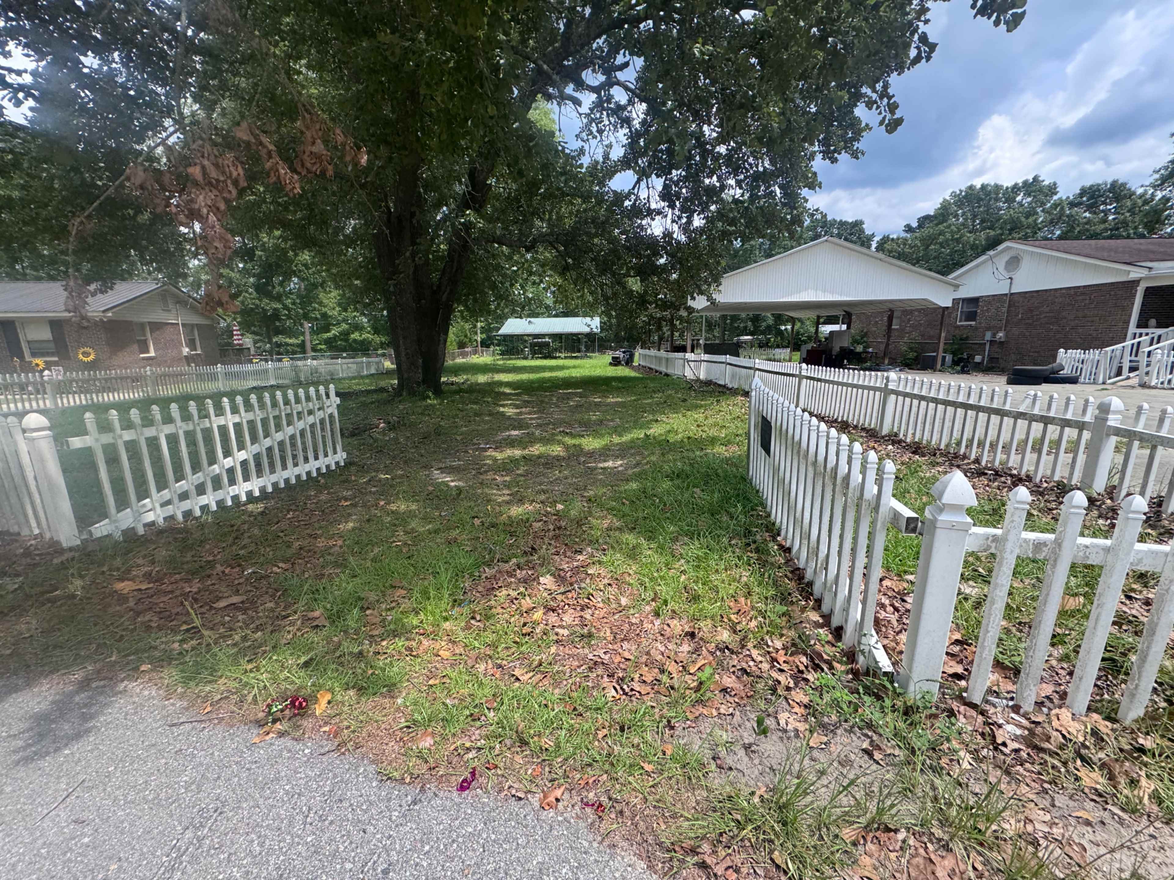 Country Backyard Image in , Hopkins, SC