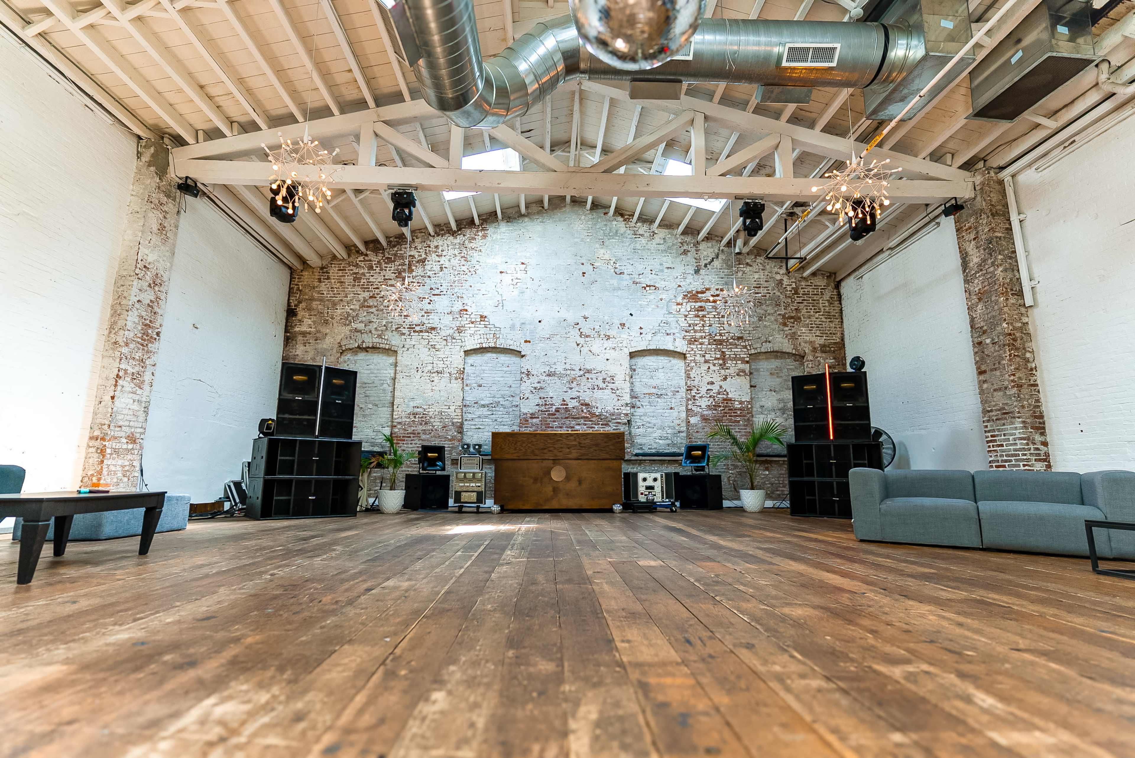 Creative Studio Space | Flexible Event Venue | Industrial Loft Image in Gowanus, Brooklyn, NY