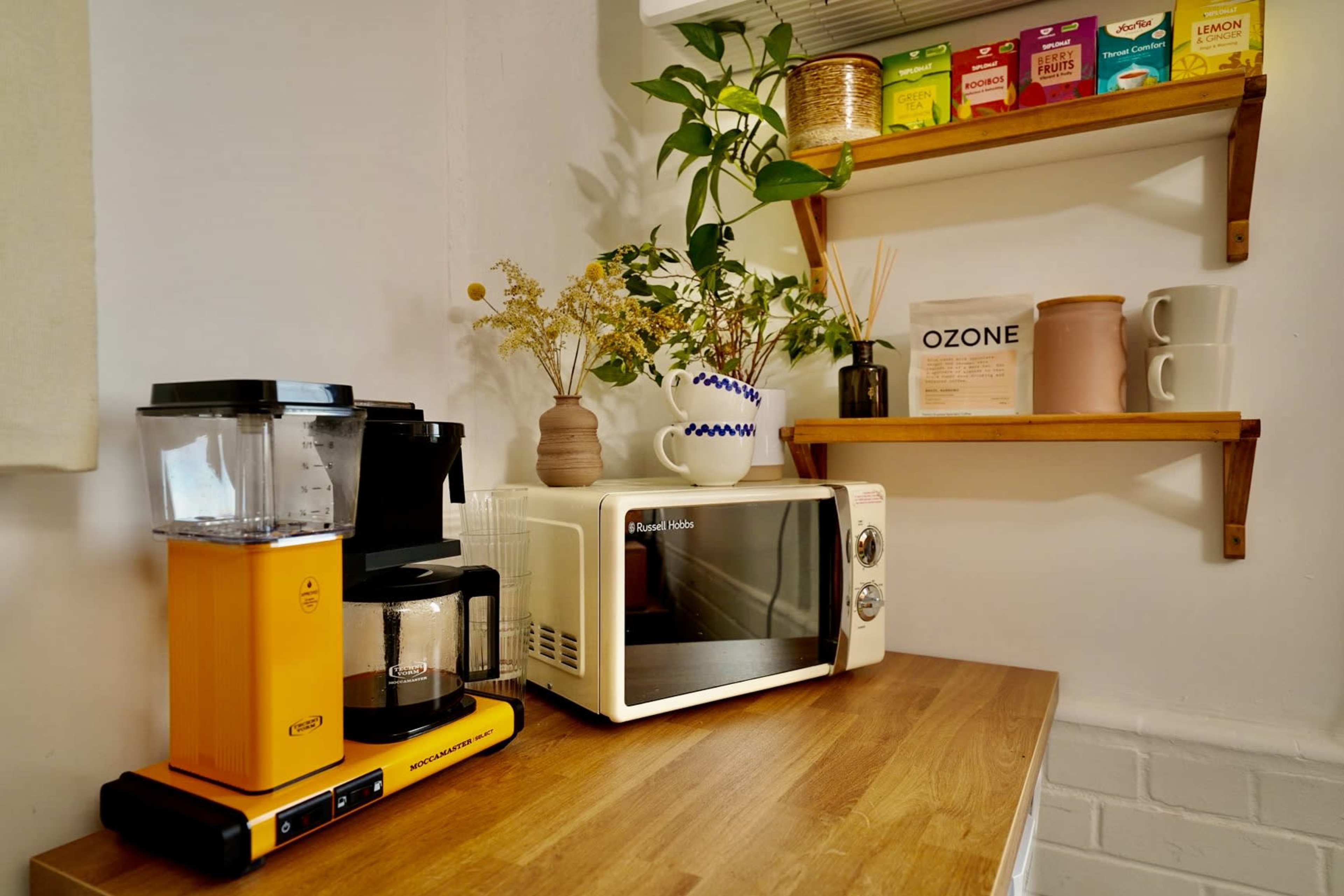 Boutique Podcast & Music Studio Image in London, London, ENG