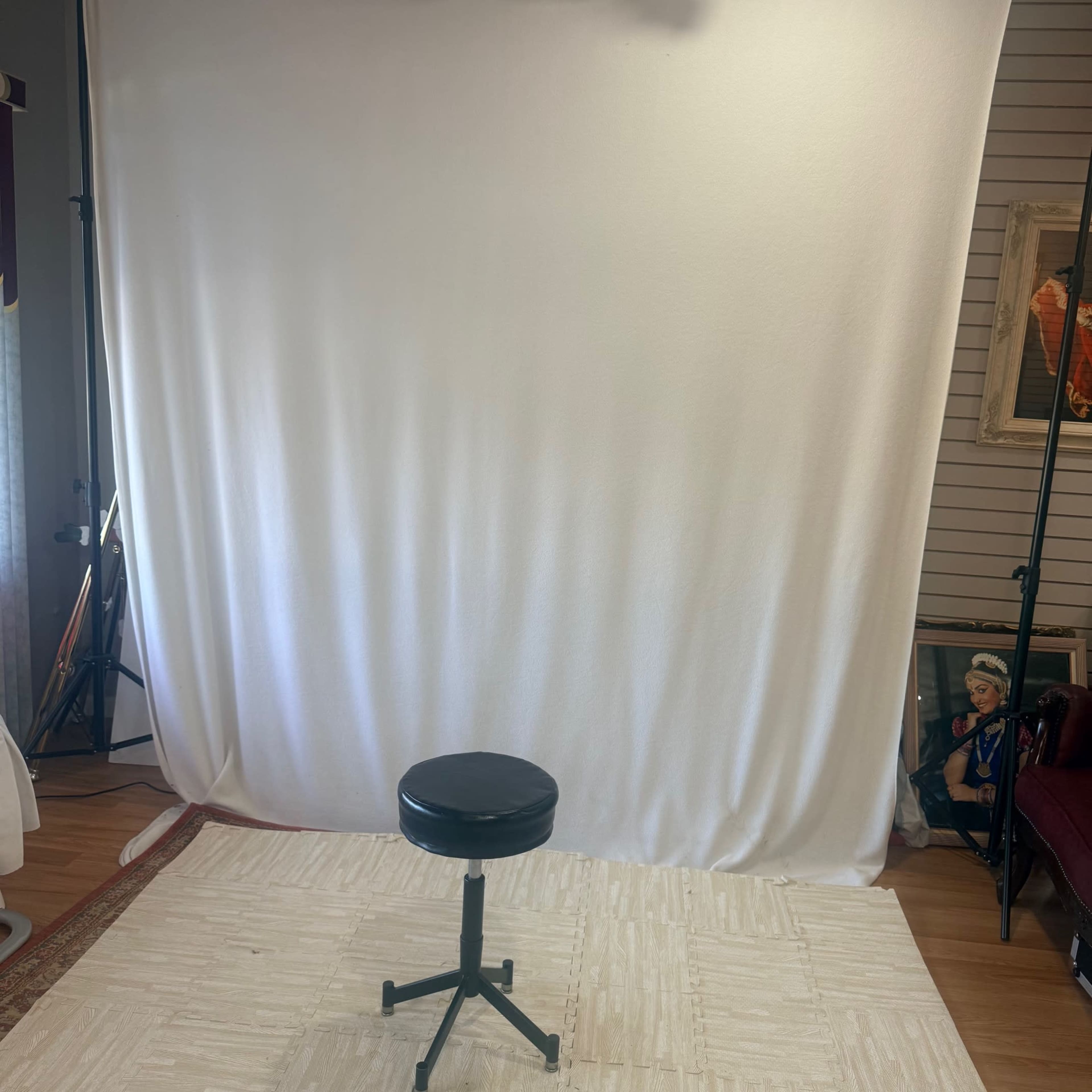 large studio space with lighting Image in Northeast Philadelphia, Philadelphia, PA