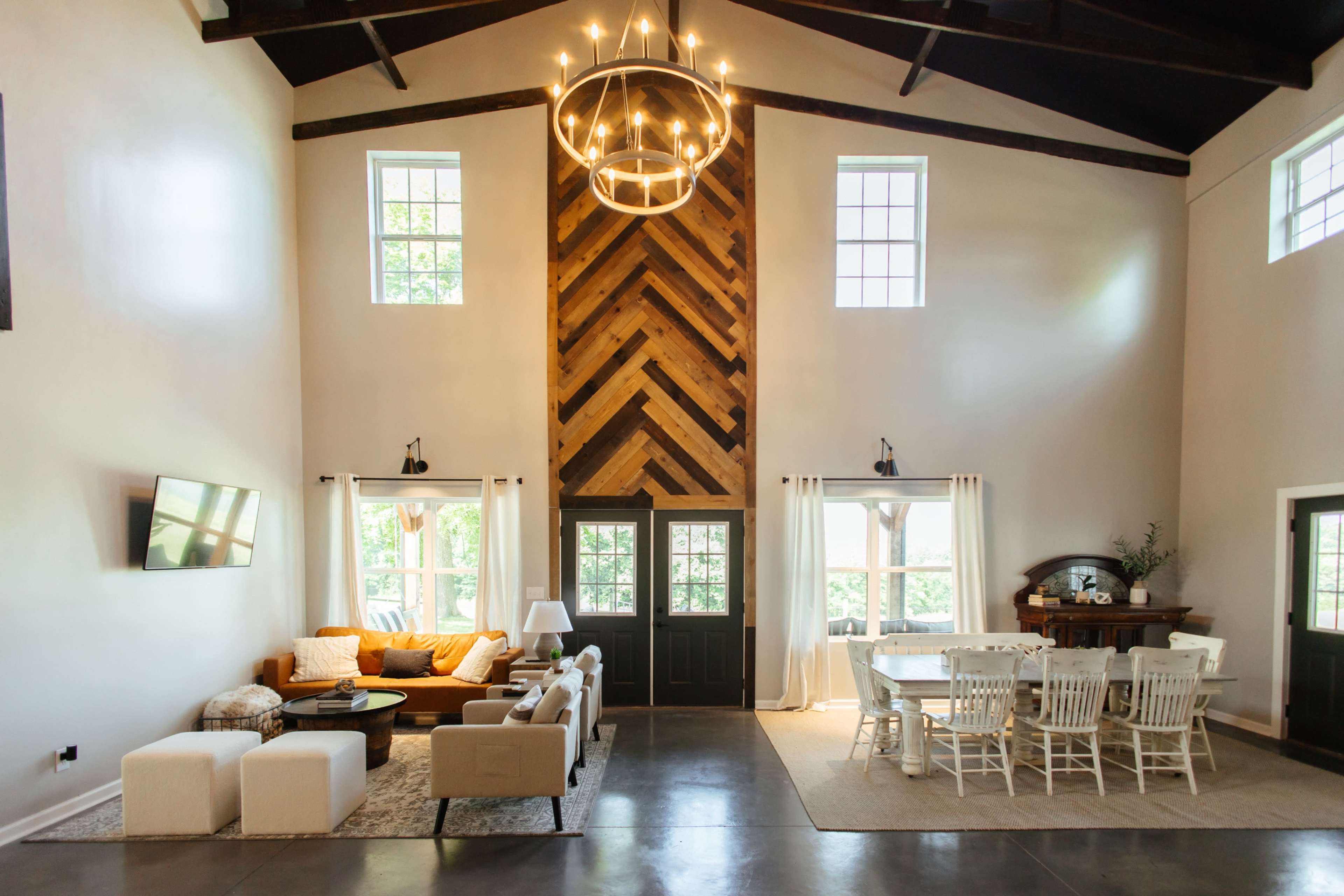 A unique event venue nestled amidst the rolling hills of Middle Tennessee. Old barns, event venues, stone walls, and an old cabin. Image in , Lebanon, TN