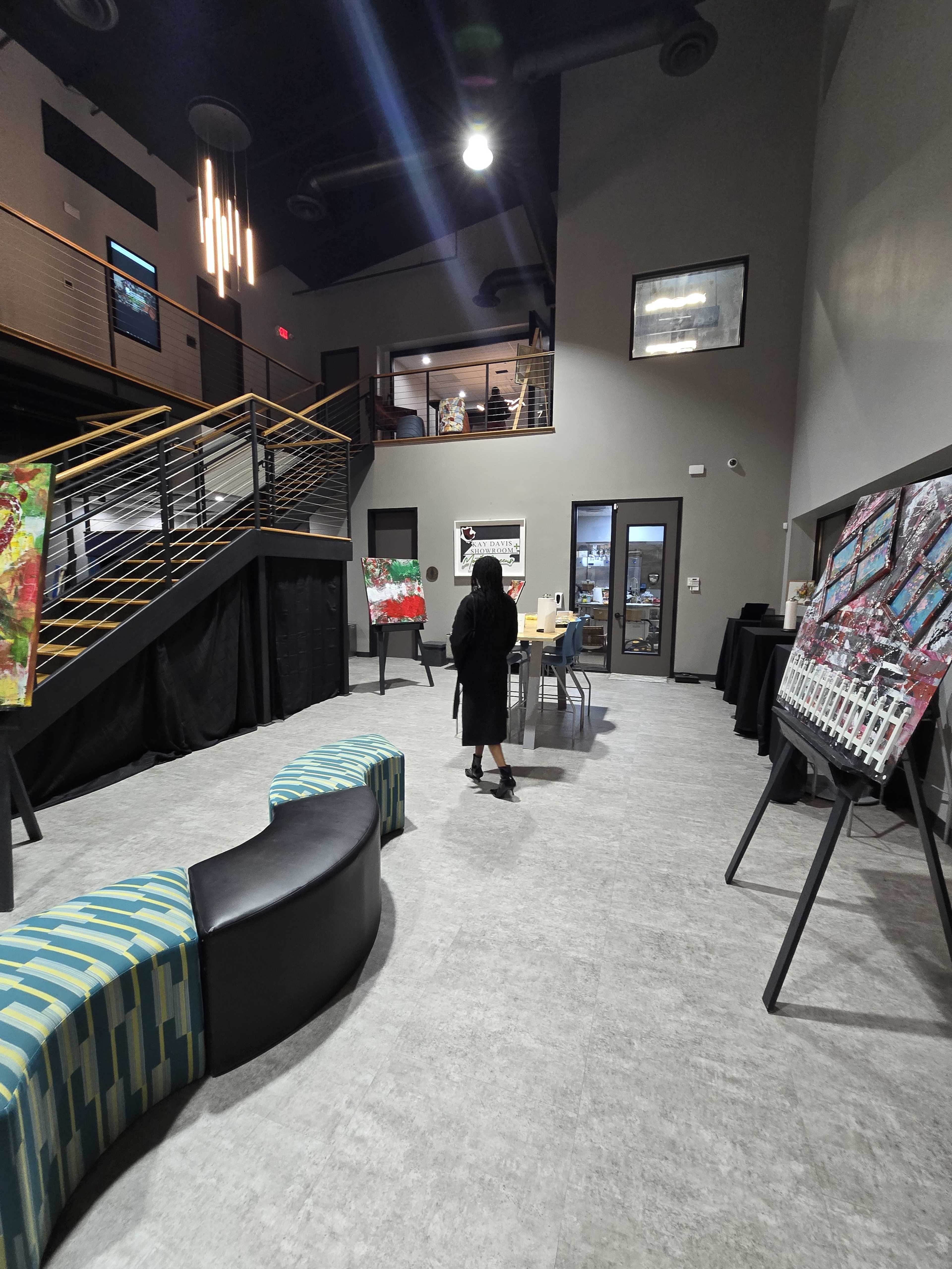 Unique, Chic, Urban Multi-Purpose Venue with a Beautiful Outdoor Patio Image in Sunnyside, Houston, TX