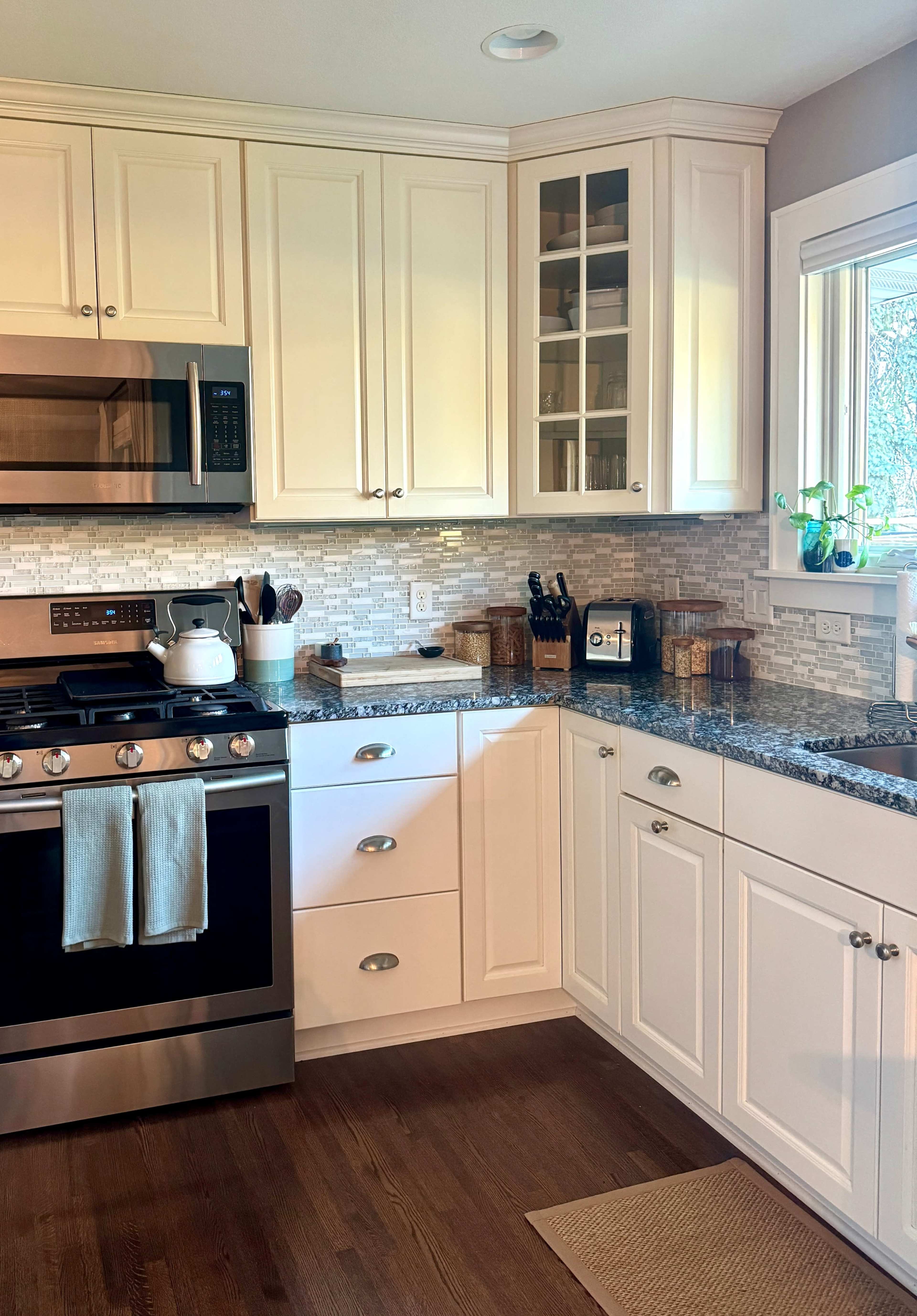 Film-Friendly Brick Rambler: Minutes from Downtown Image in Saint Anthony, St. Anthony, MN