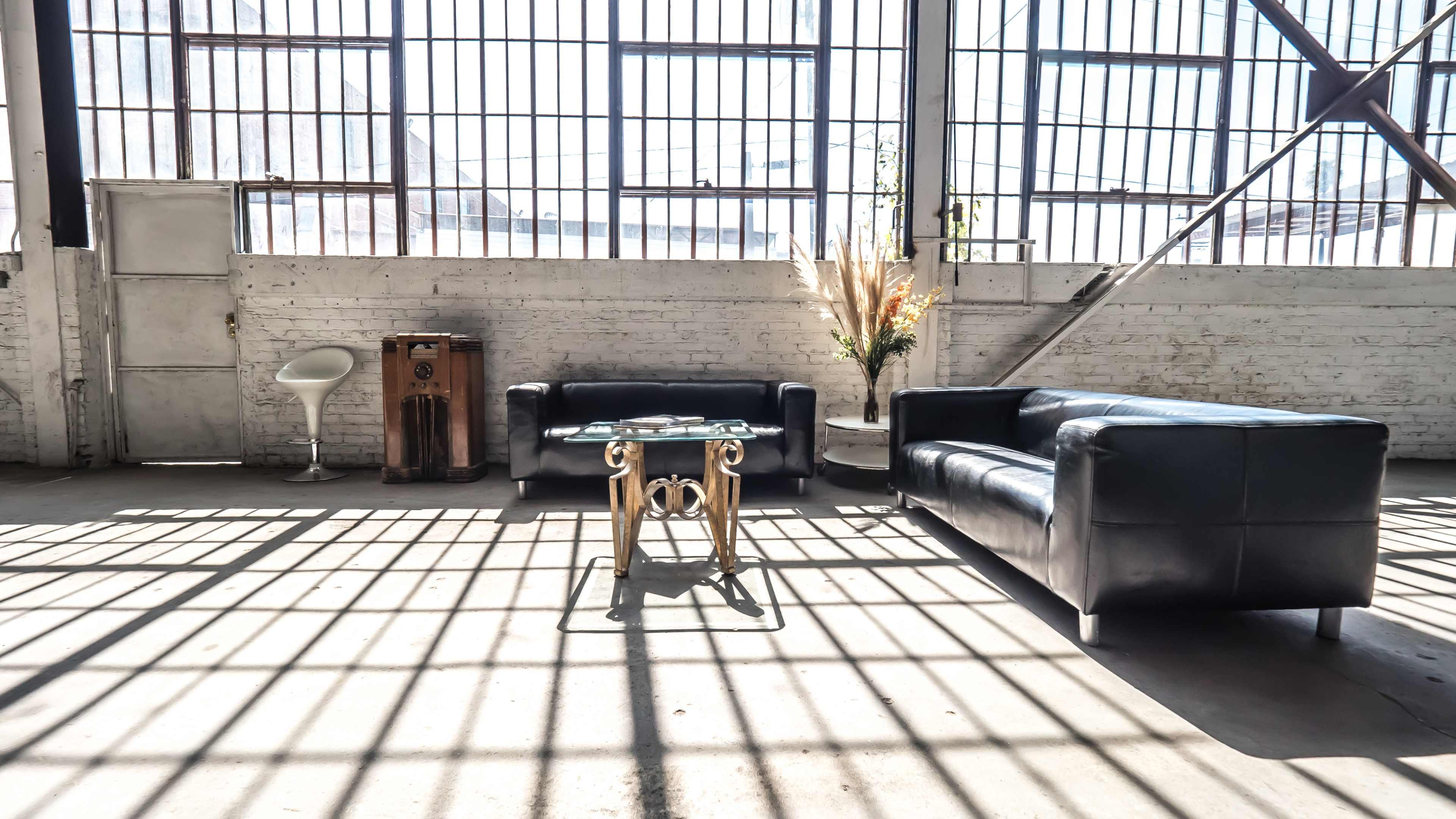 Daylight Brick Warehouse Studio in LA Image in South Los Angeles, Los Angeles, CA