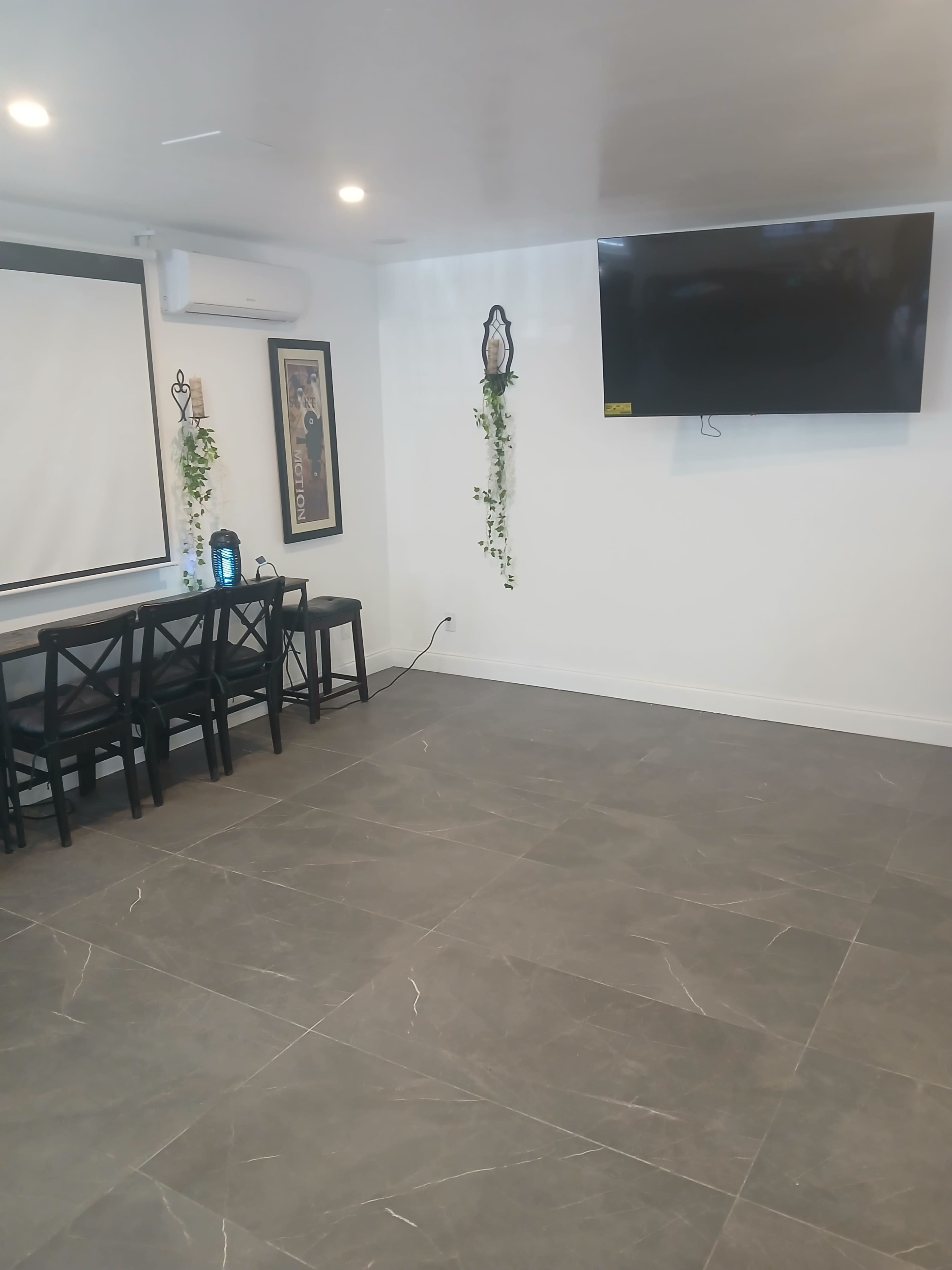 Multipurpose space which is available for overnight guest, small parties, meeting,  podcasts etc Image in Weequahic, Newark, NJ