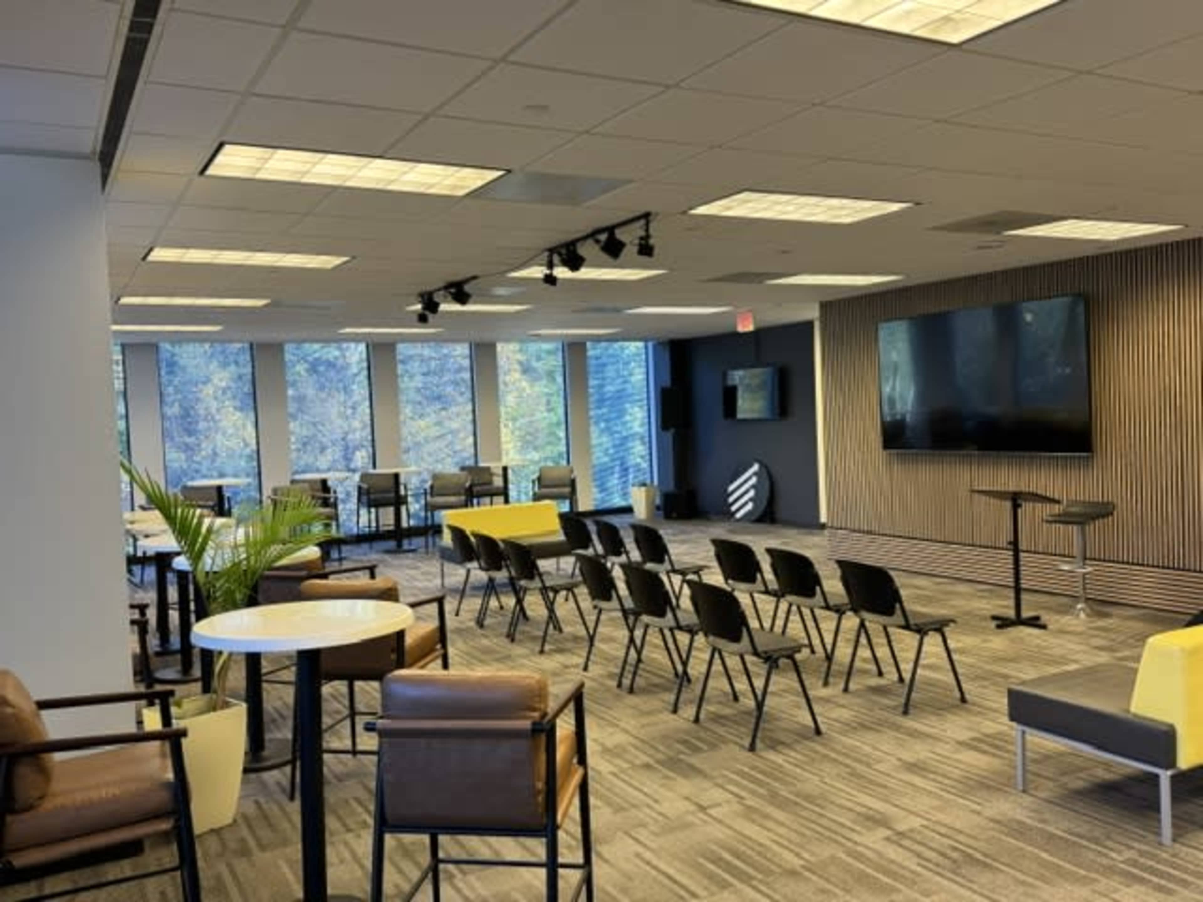 Main Conference room Image in Perimeter Center, Dunwoody, GA