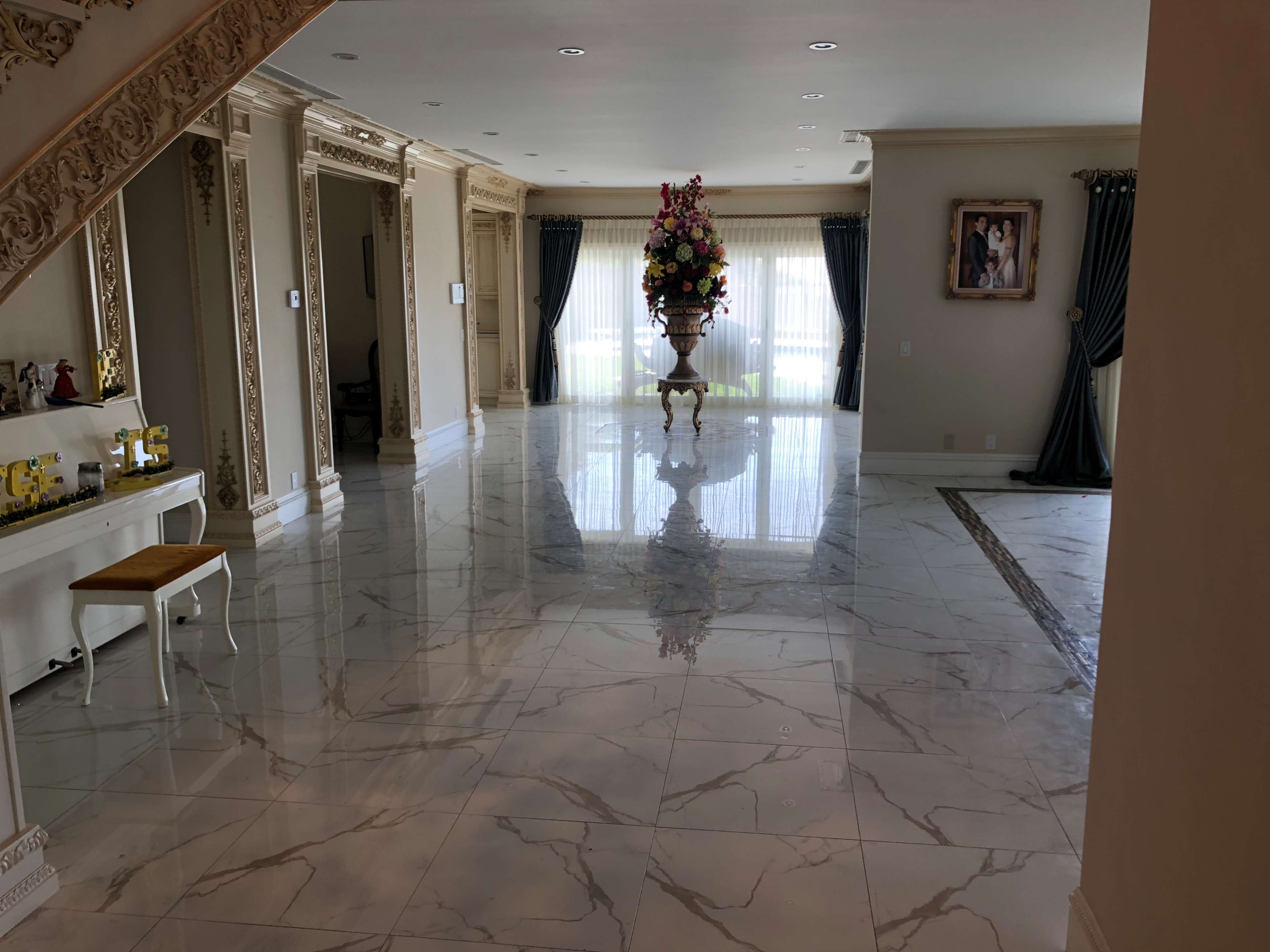 Luxury Burbank mansion with pool and unobstructed view Image in Burbank, Burbank, CA