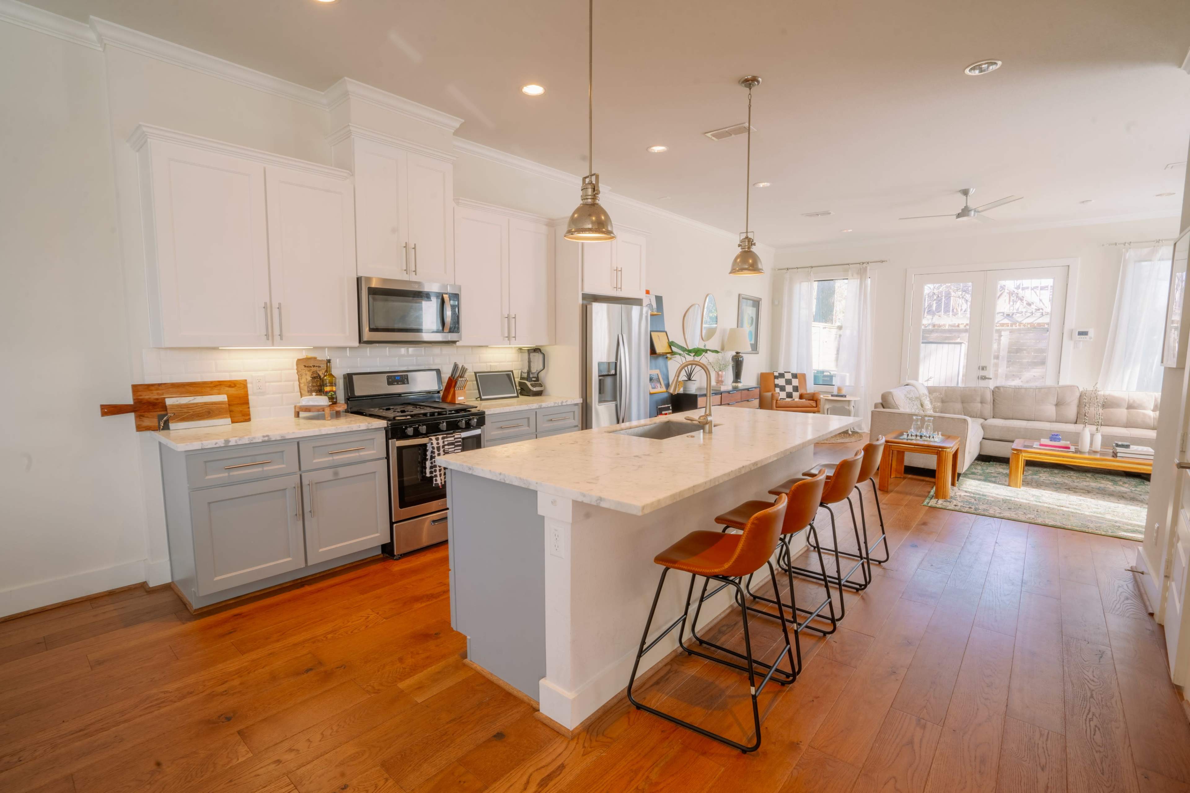 Houston House near Heights and Downtown Image in Ryon, Houston, TX