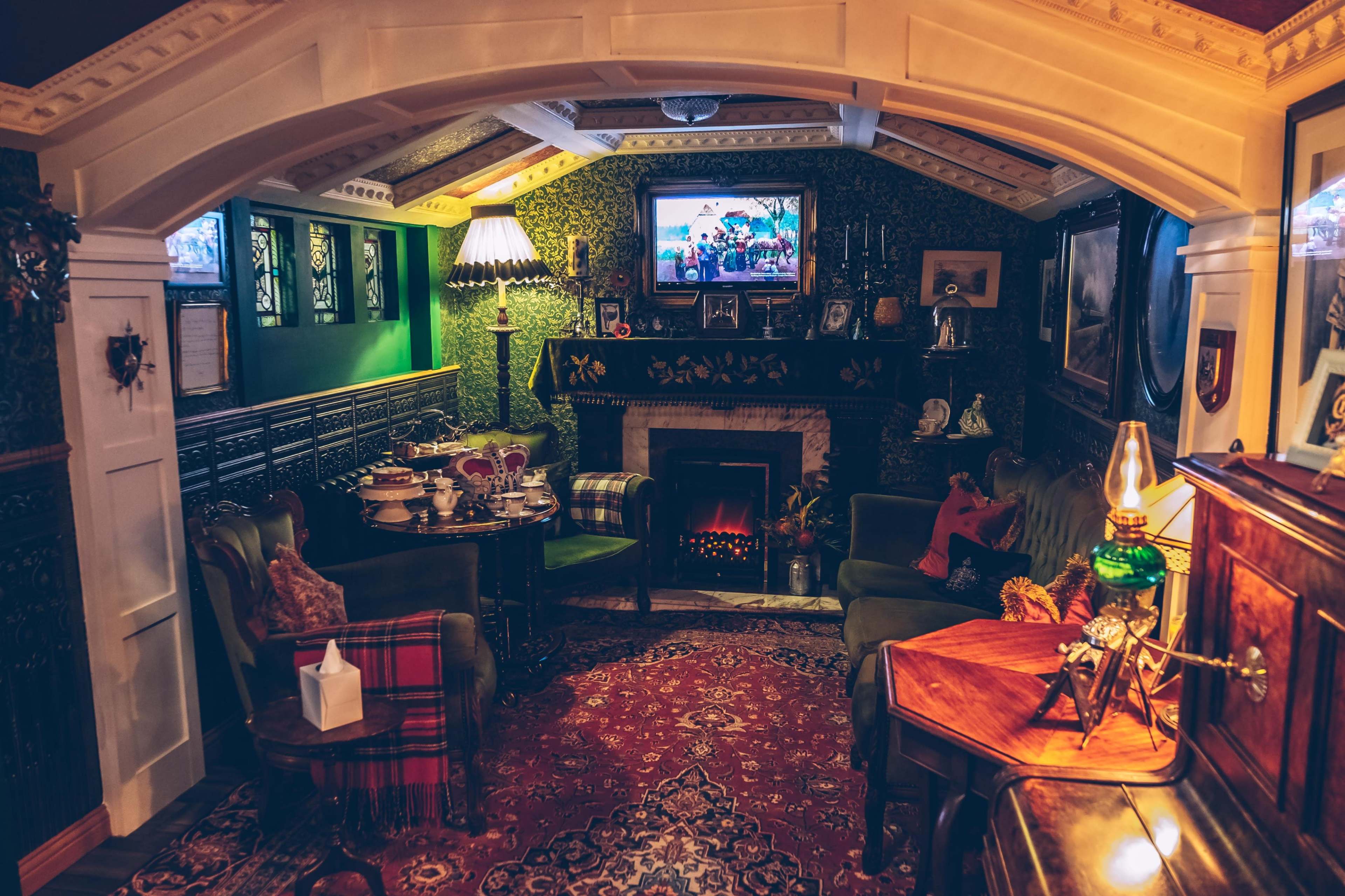 Sheddington Manor -  2 Bedroom  Guest House & Cinema Image in Ardoyne, Belfast, NIR