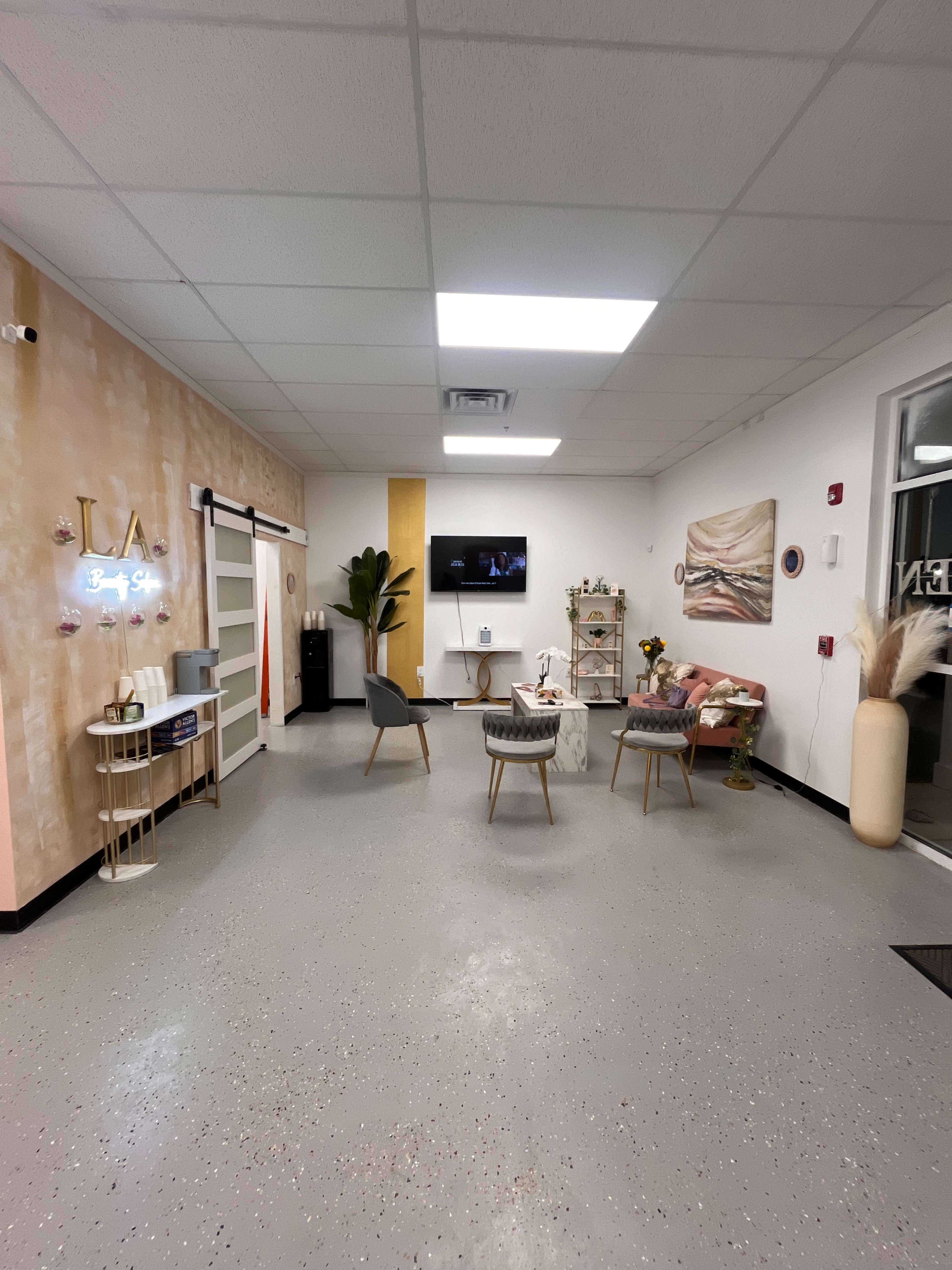 Modern versatile roomy environment Image in Cranbury, Cranbury, NJ