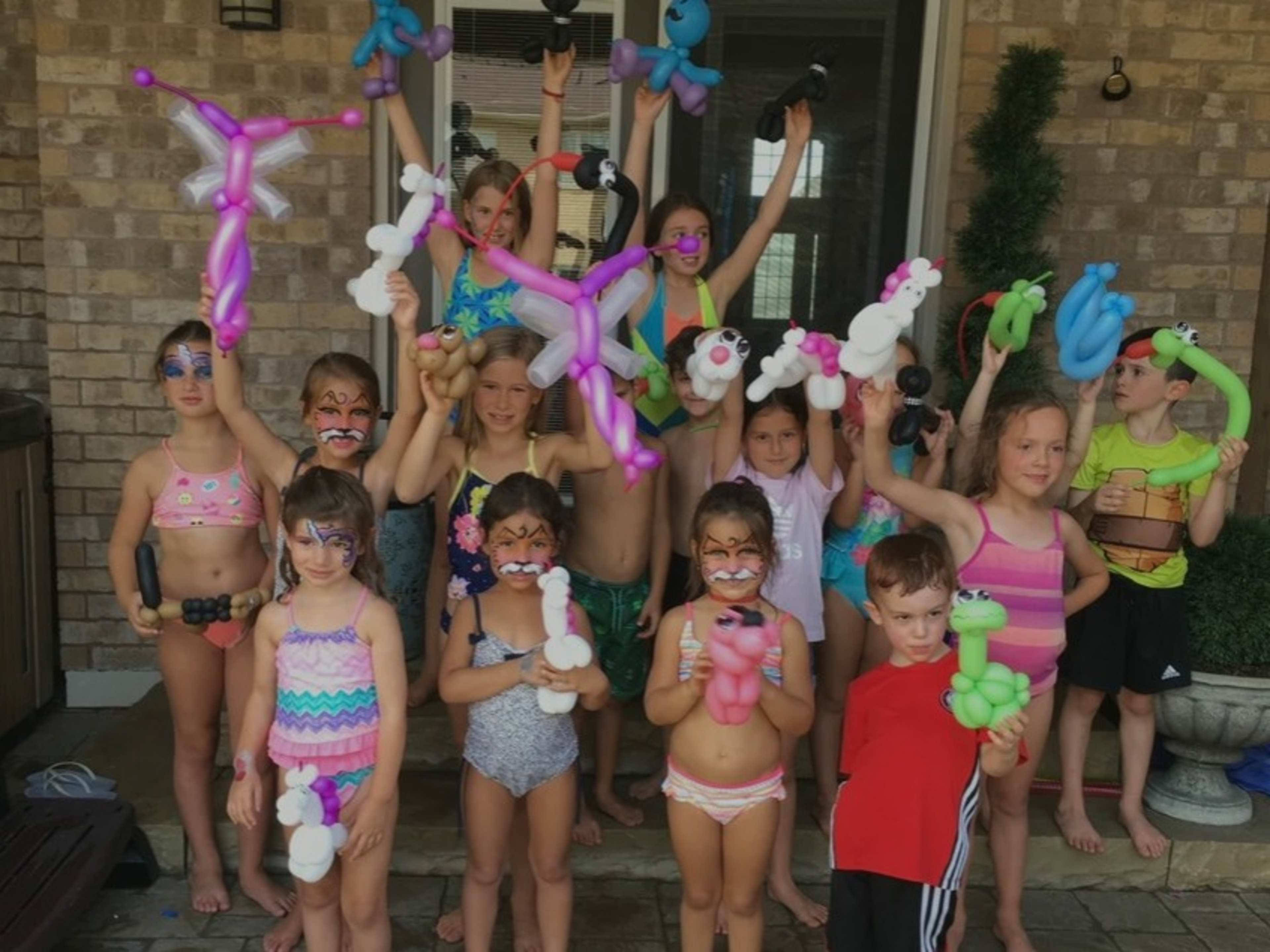 Balloon twisting for birthday kids