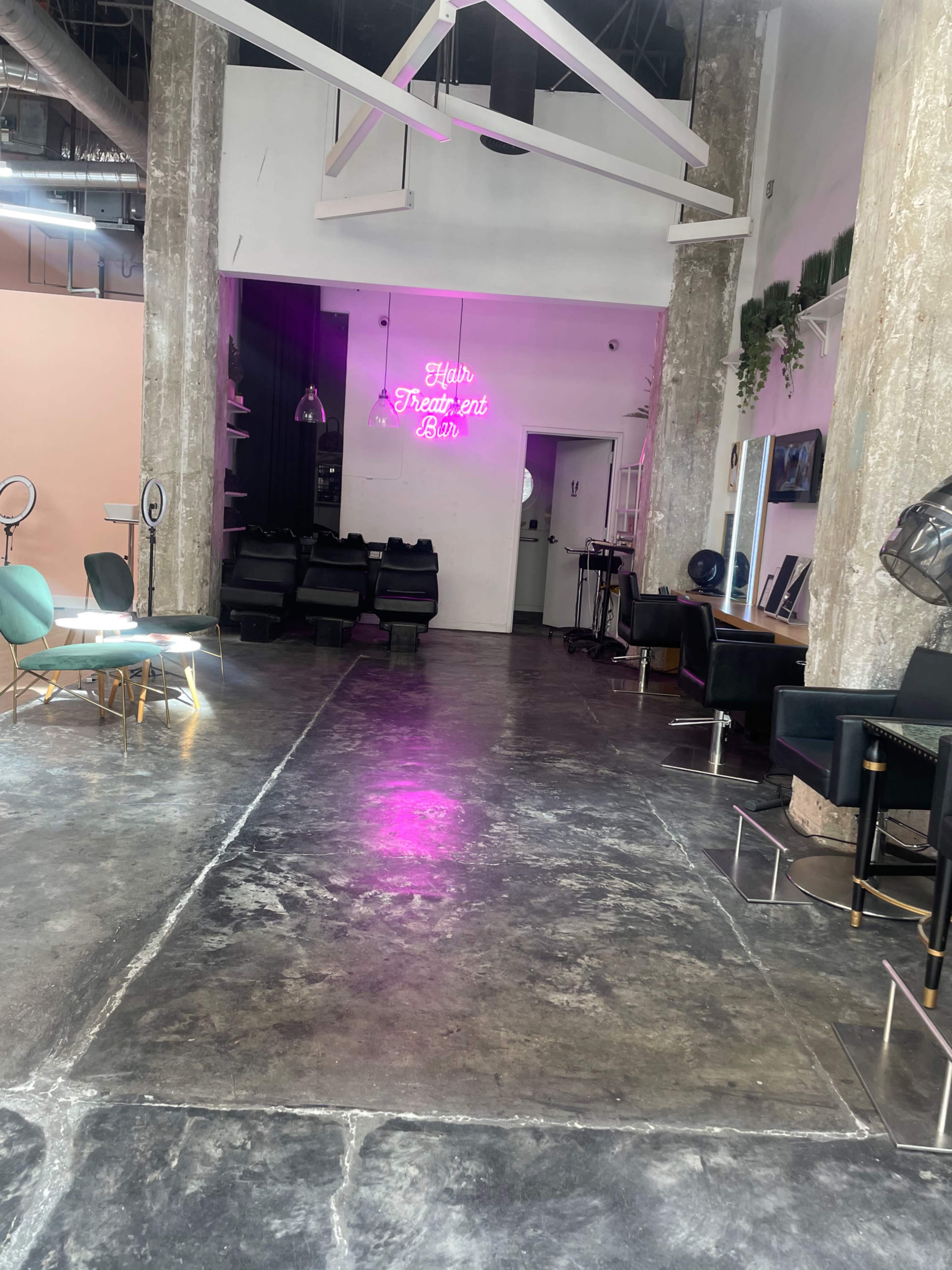 Boutique Salon Image in Central LA, Los Angeles, CA
