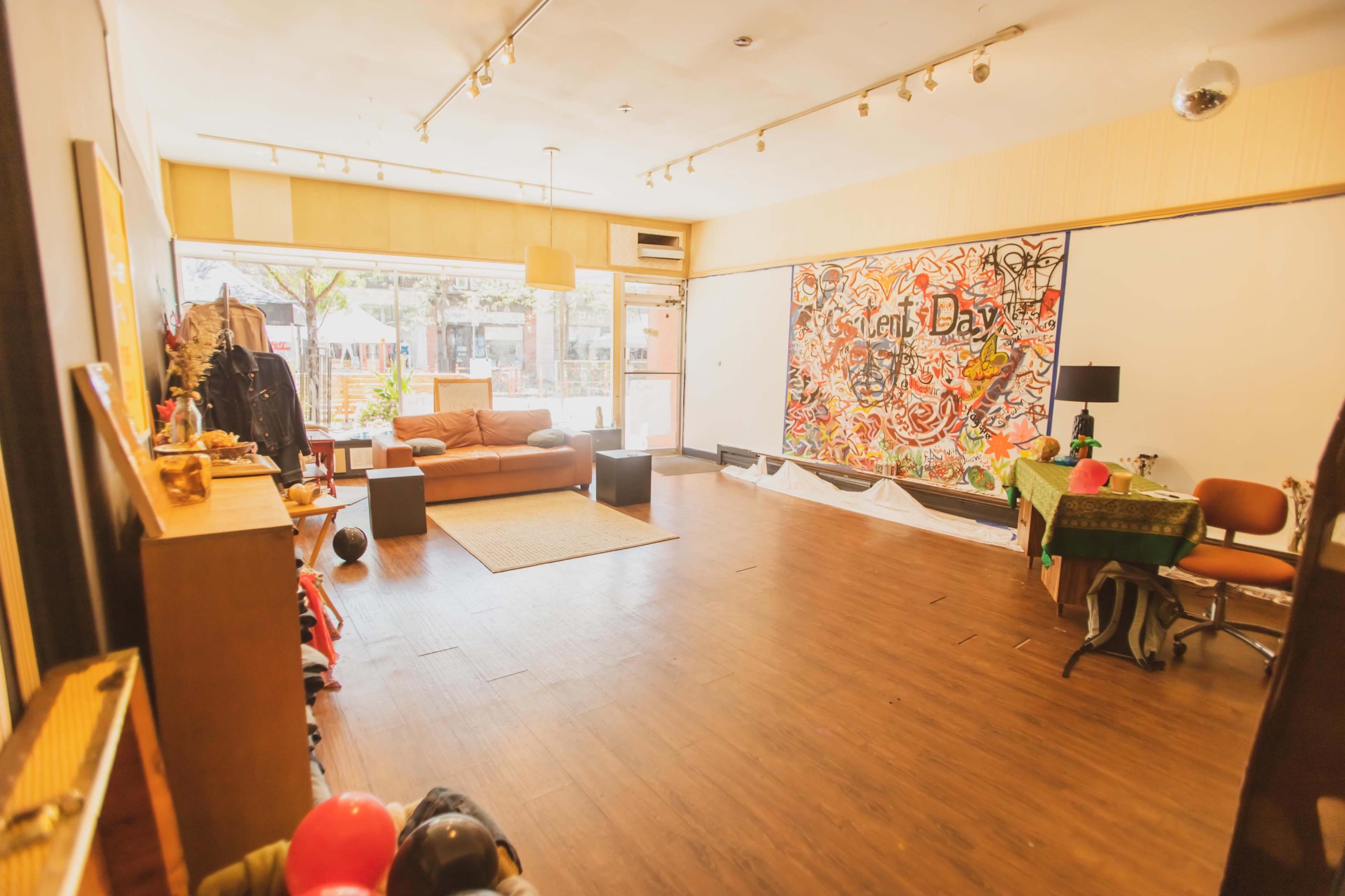 Dundas Content Creation Studio Image in Harwood, Toronto, ON