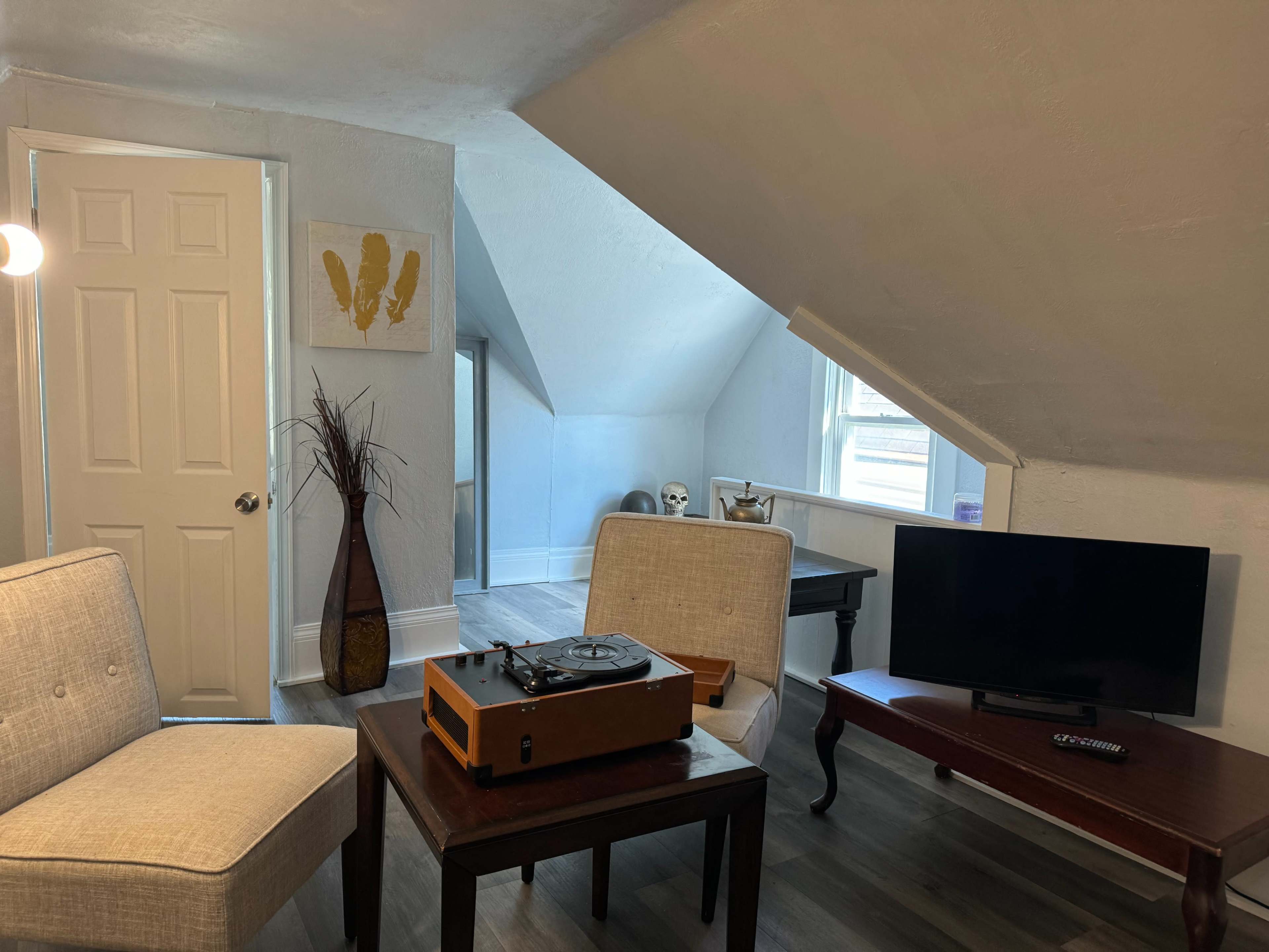 "Serene Meditation Space with Zen Vibes – Perfect for Relaxation & Wellness" Image in Beechview, Pittsburgh, PA