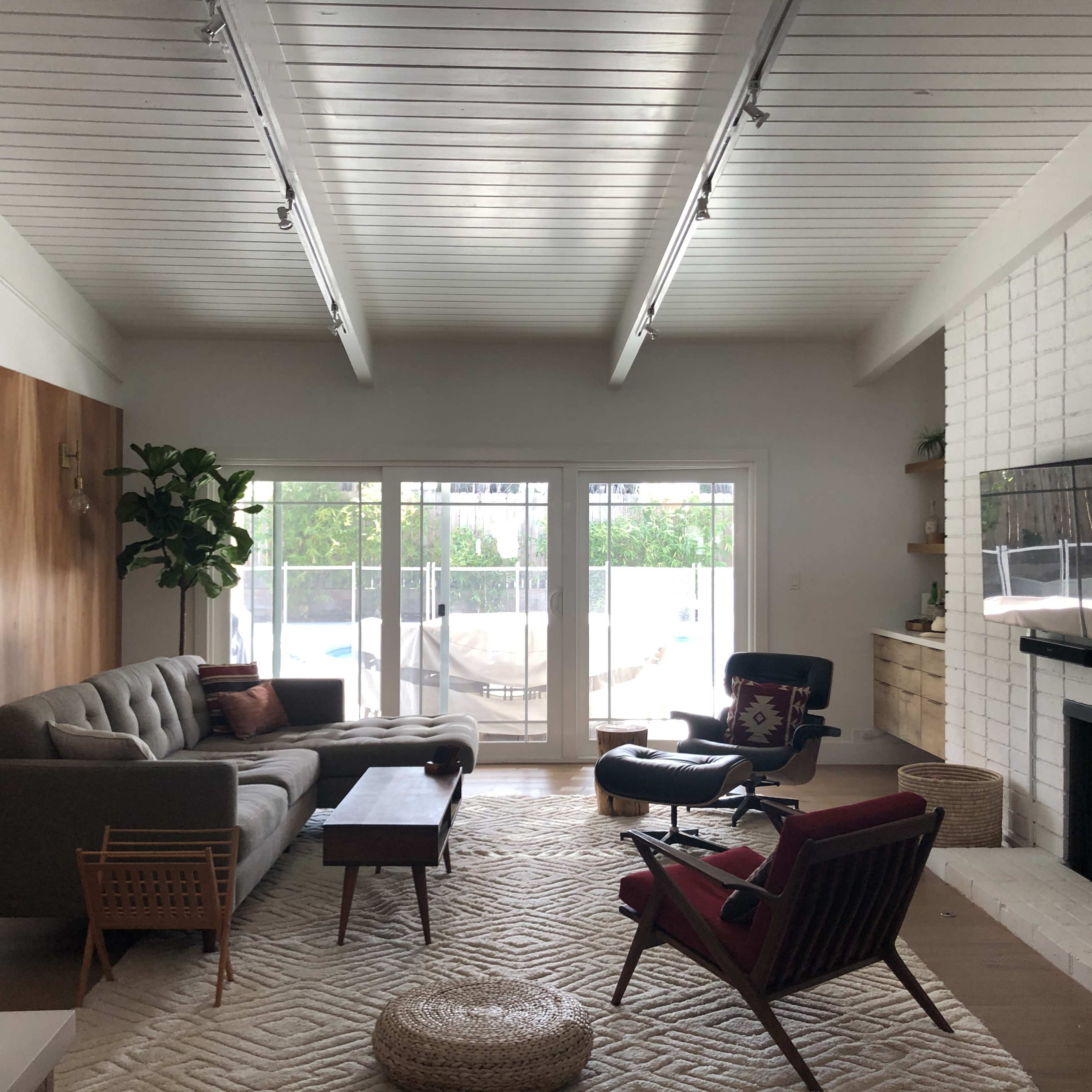 Mid Century Modern Escape Image in Woodland Hills, Woodland Hills, CA