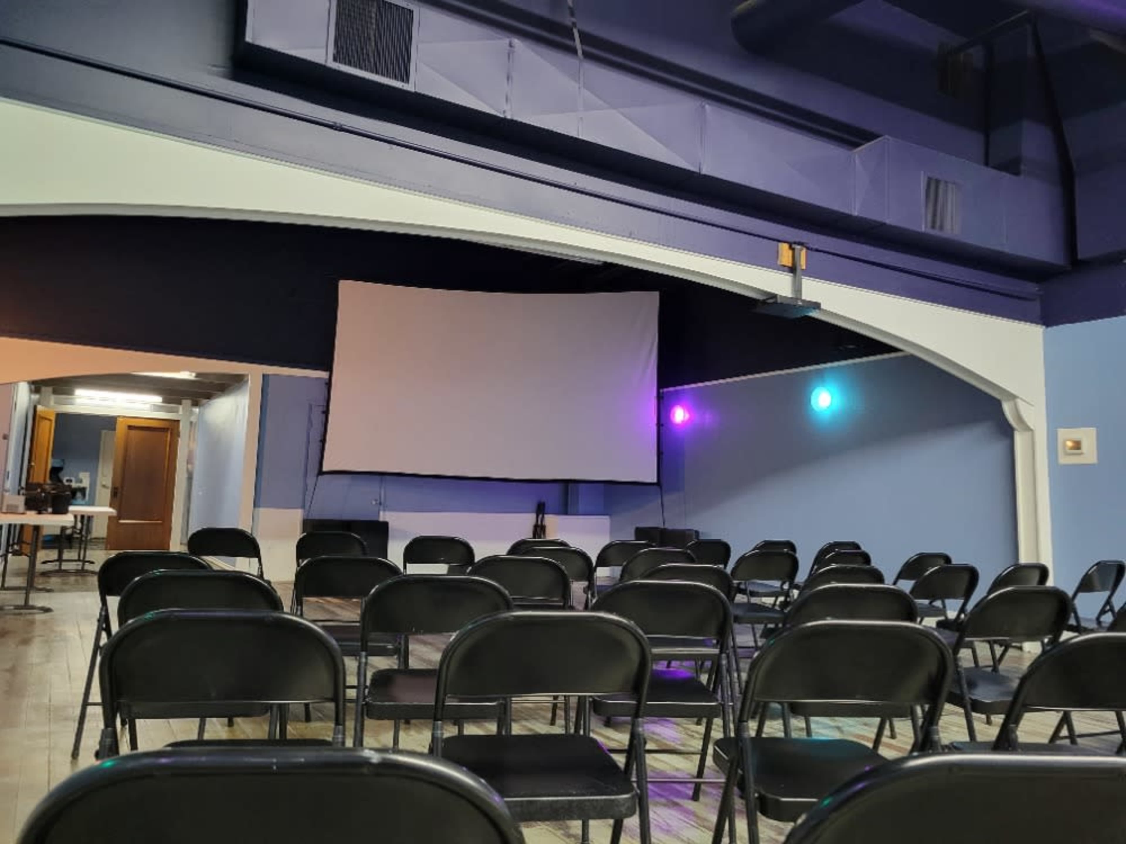 180 Inch Projector/Screen