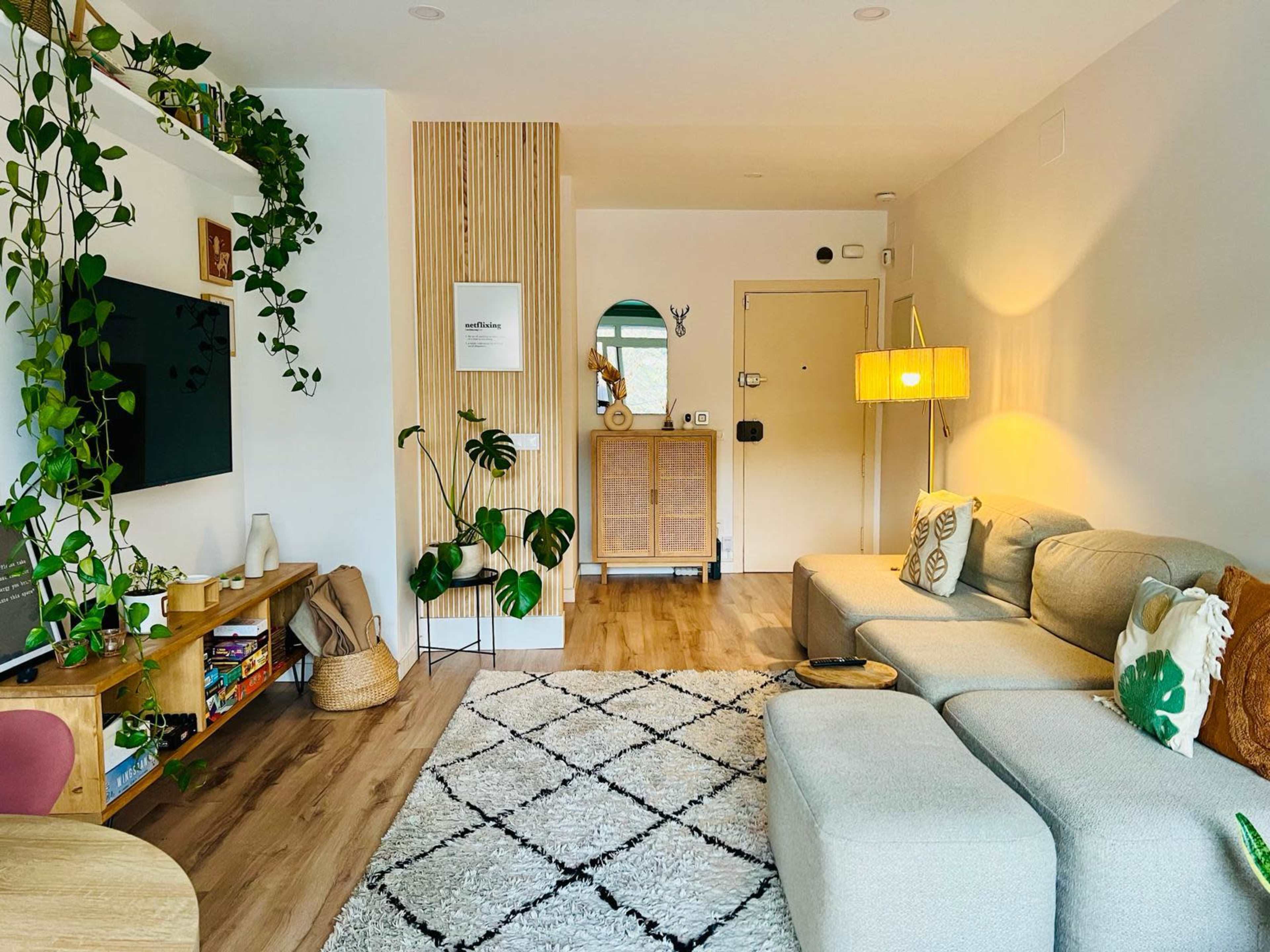 Un Hogar Acogedor: Una Mezcla de Farmhouse con Contemporáneo Image in El Poble-sec, Barcelona, B