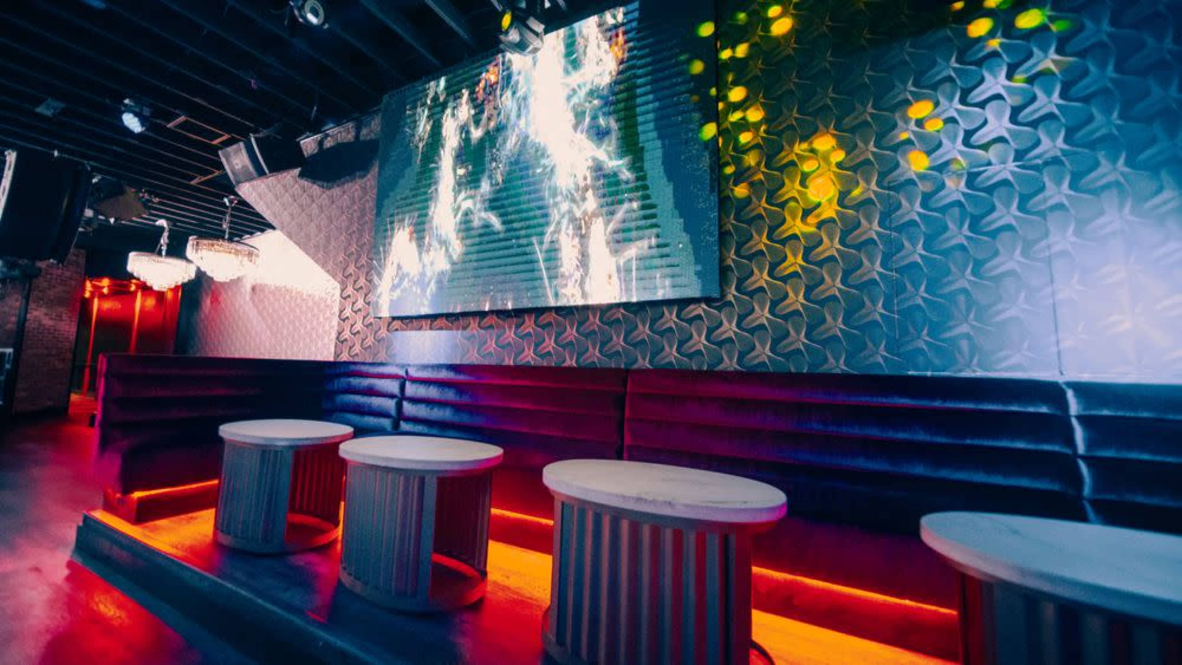 Lively Downtown Lounge with Live Music, Cocktails & Dancing Image in Gaslamp Quarter, San Diego, CA