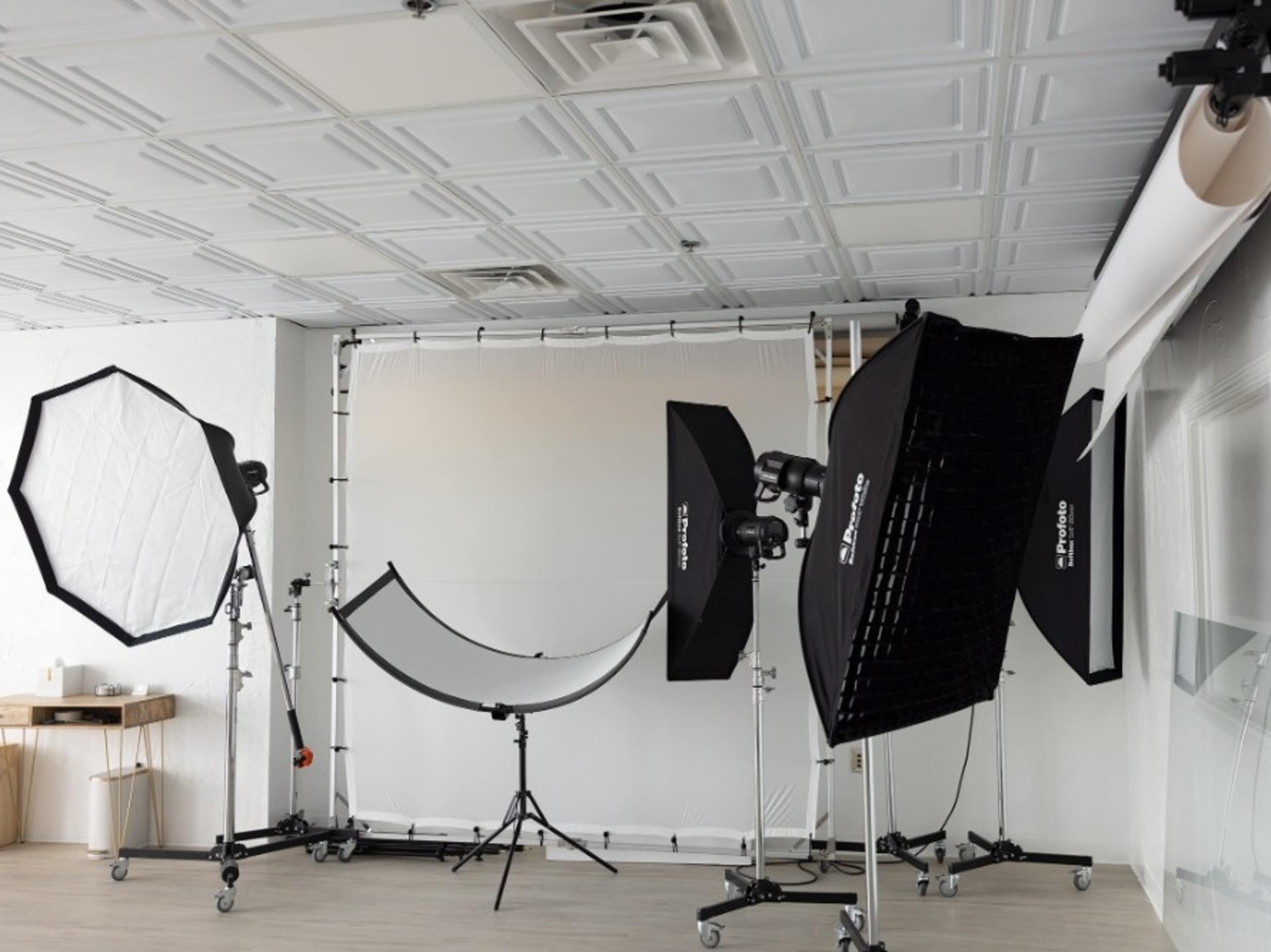 Lighting equipment