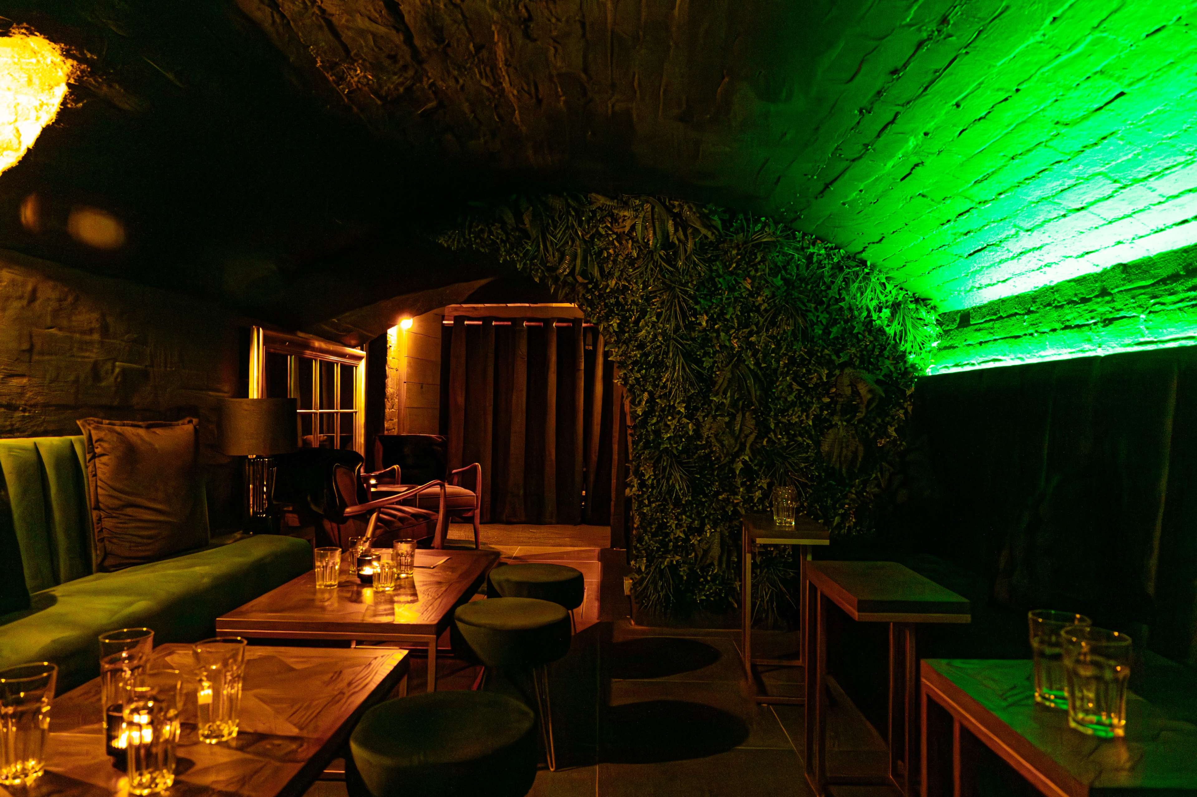 Town Centre Cocktail Bar  with Lower Ground Floor Lounge with Vaulted cCeilings Image in Royal Leamington Spa, Leamington Spa, ENG