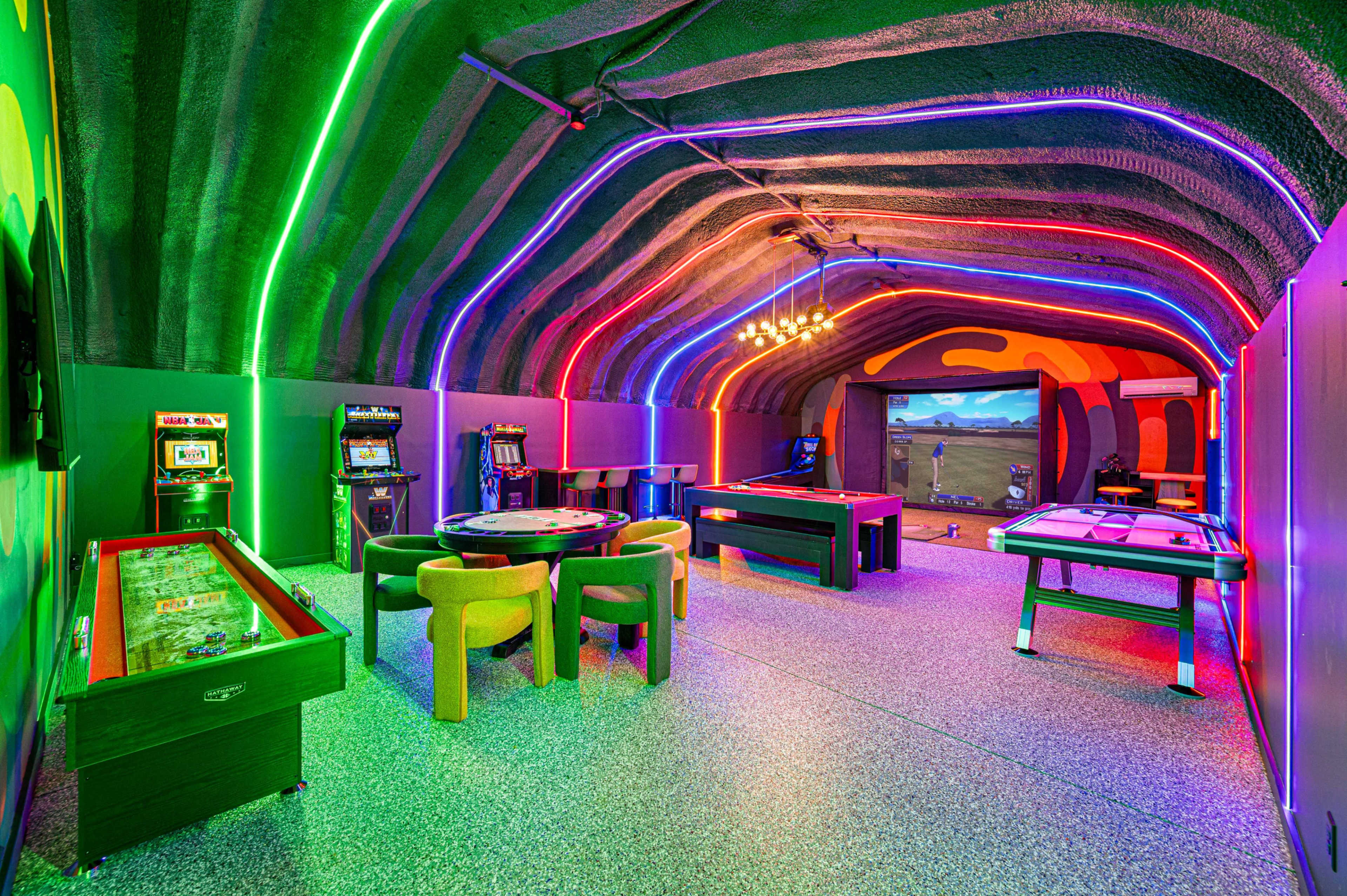 Modern Mountain Retreat w/Game Room, Sauna, Theater & More! Image in , Leicester, NC