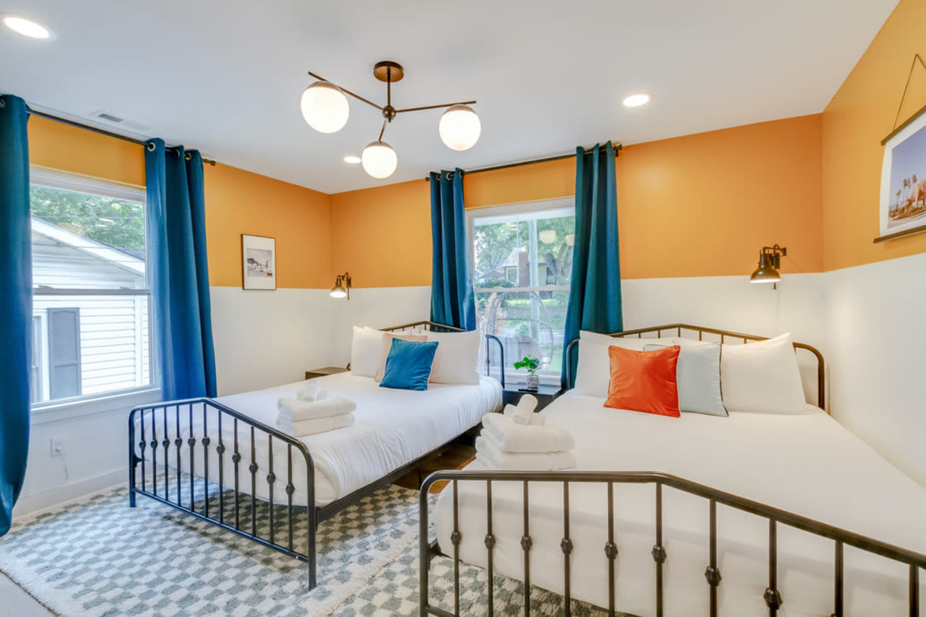 NashOasis: 10 Min to DT, Gameroom, Huge Yard,4 bed Image in South Nashville, Nashville, TN