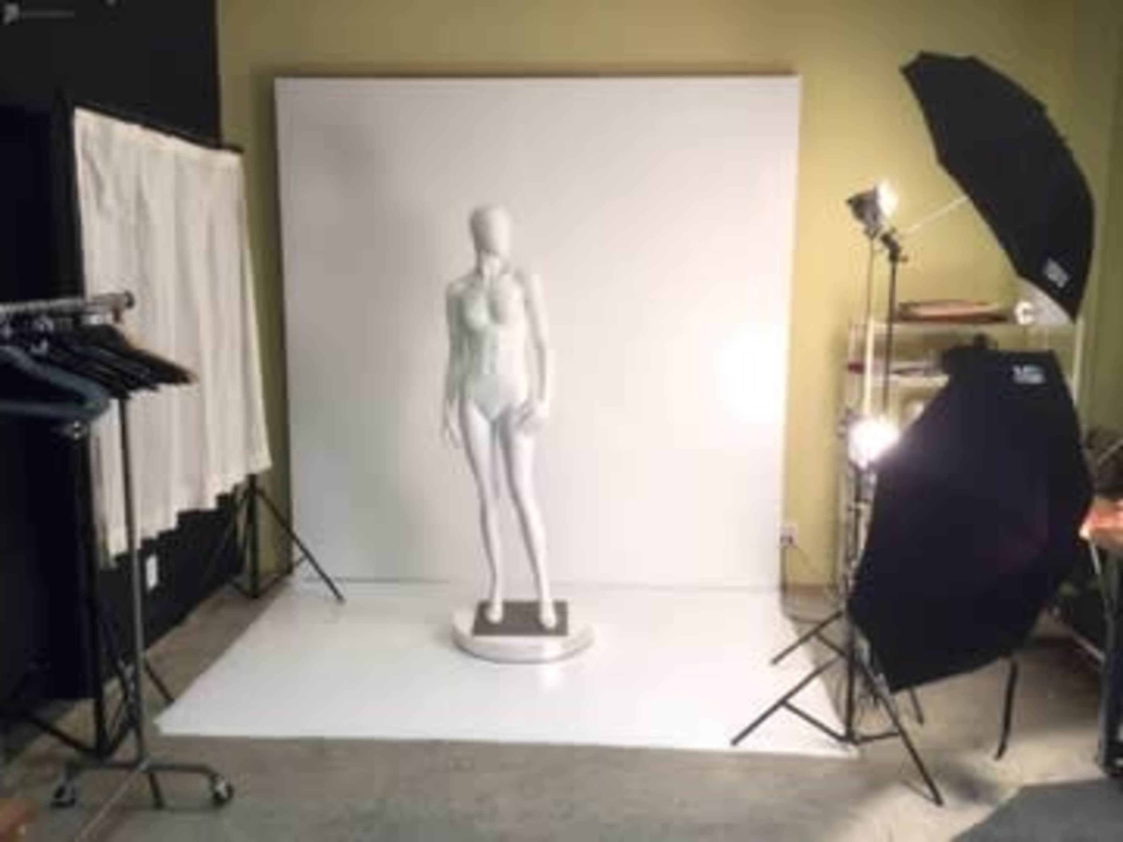 Mannequin Showroom & Crafting Warehouse Image in East Peralta, Oakland, CA