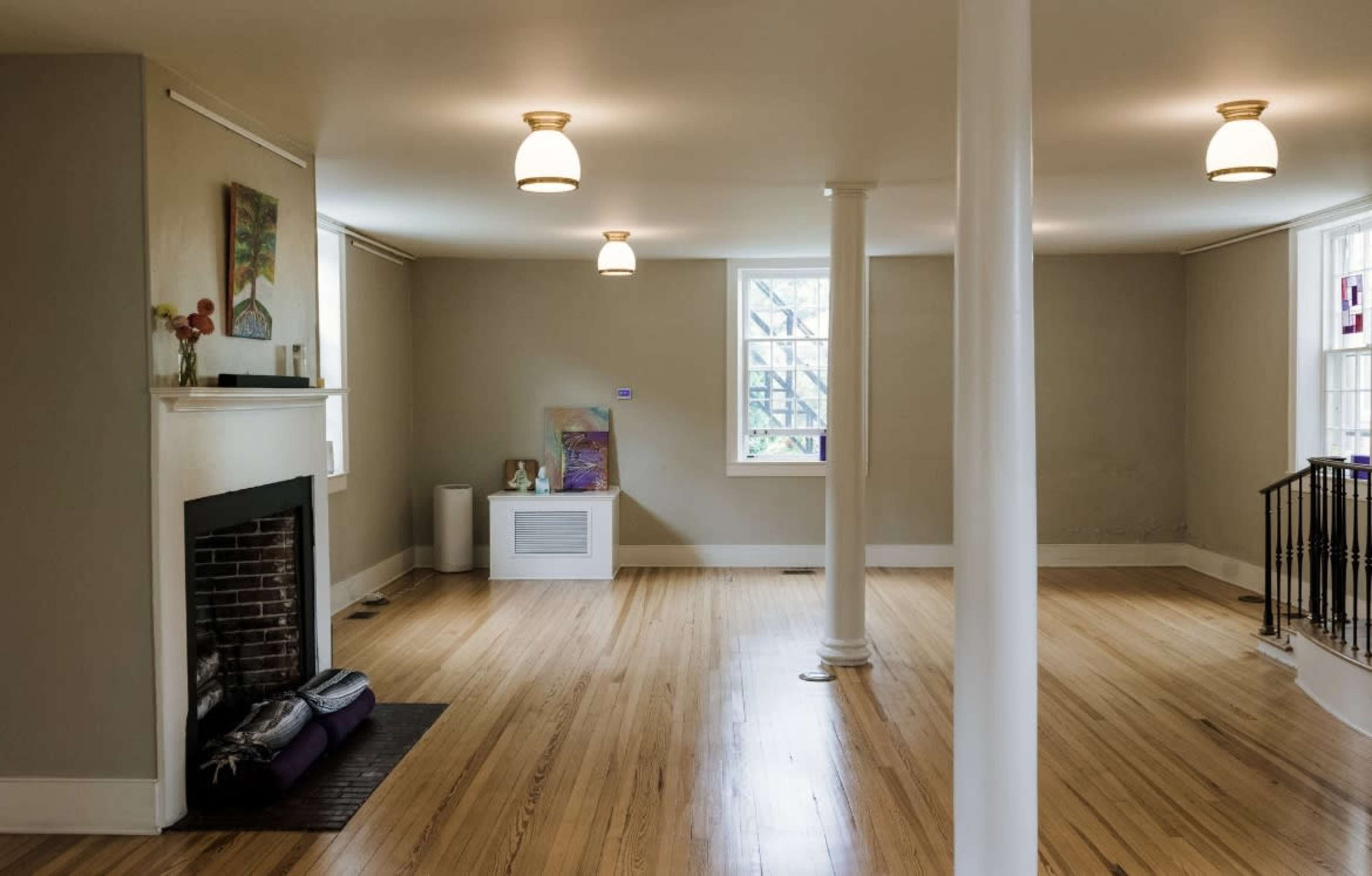 Historic 2 story building with 2 large studios with great light. Image in Short North Arts District, Columbus, OH