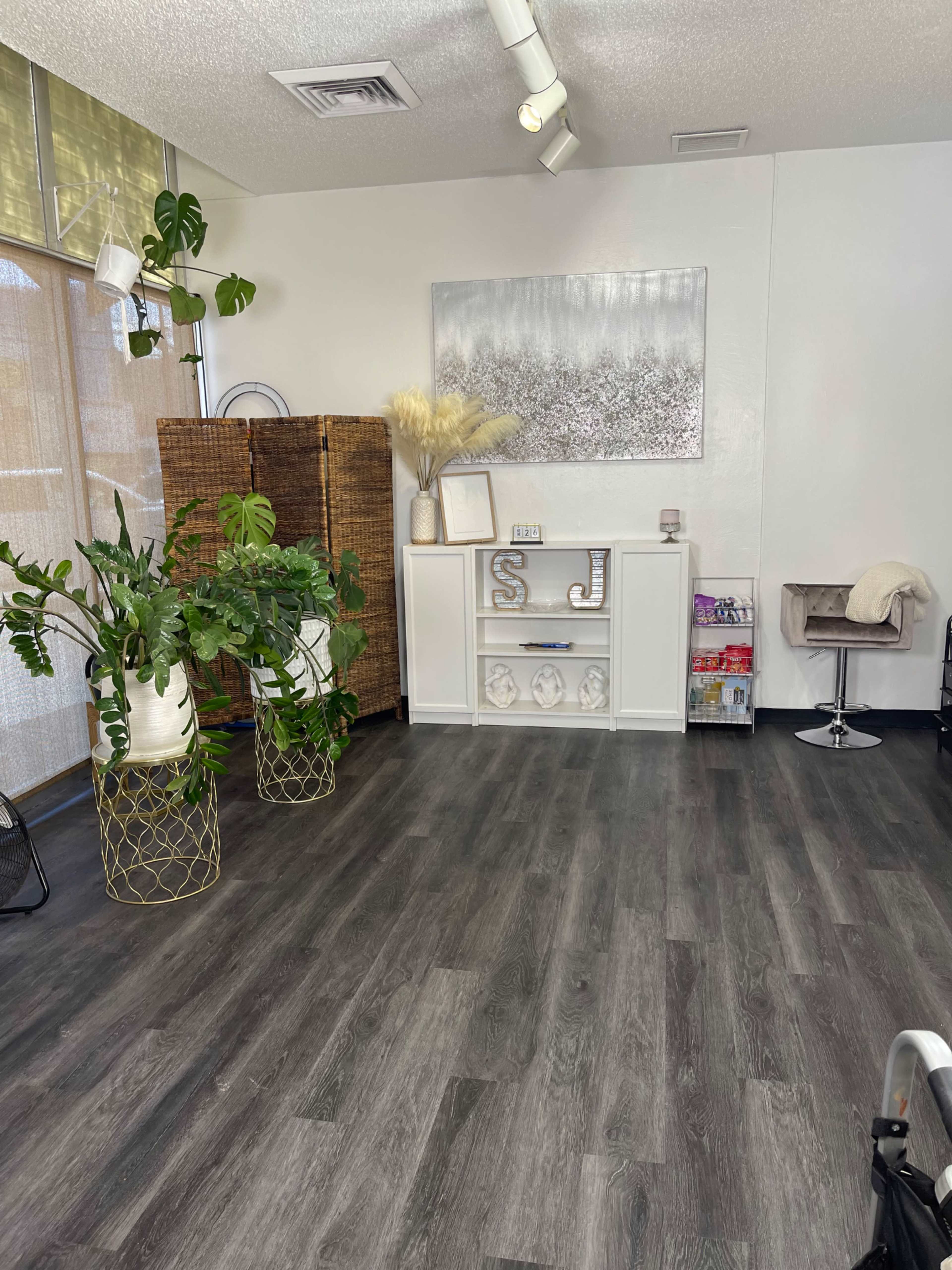 Allure in our downtown studio with breathe taking stratosphere view. Image in Downtown Las Vegas, Las Vegas, NV