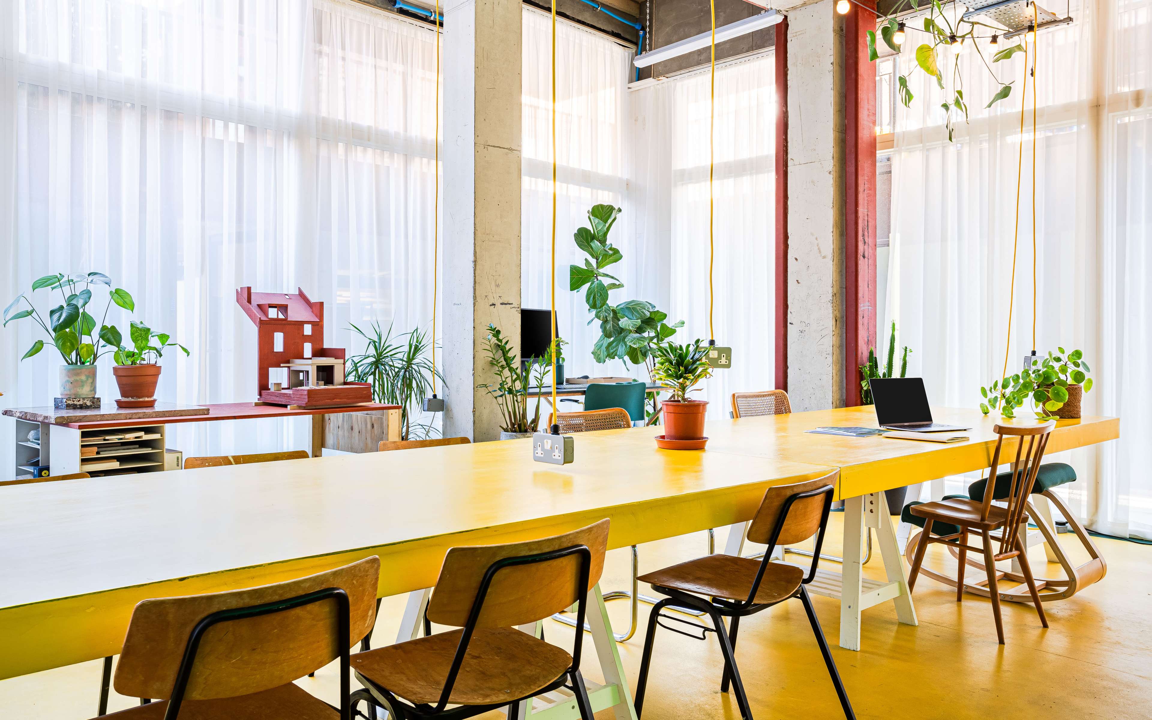 Open Bright Photography Space Image in Hackney, London, ENG