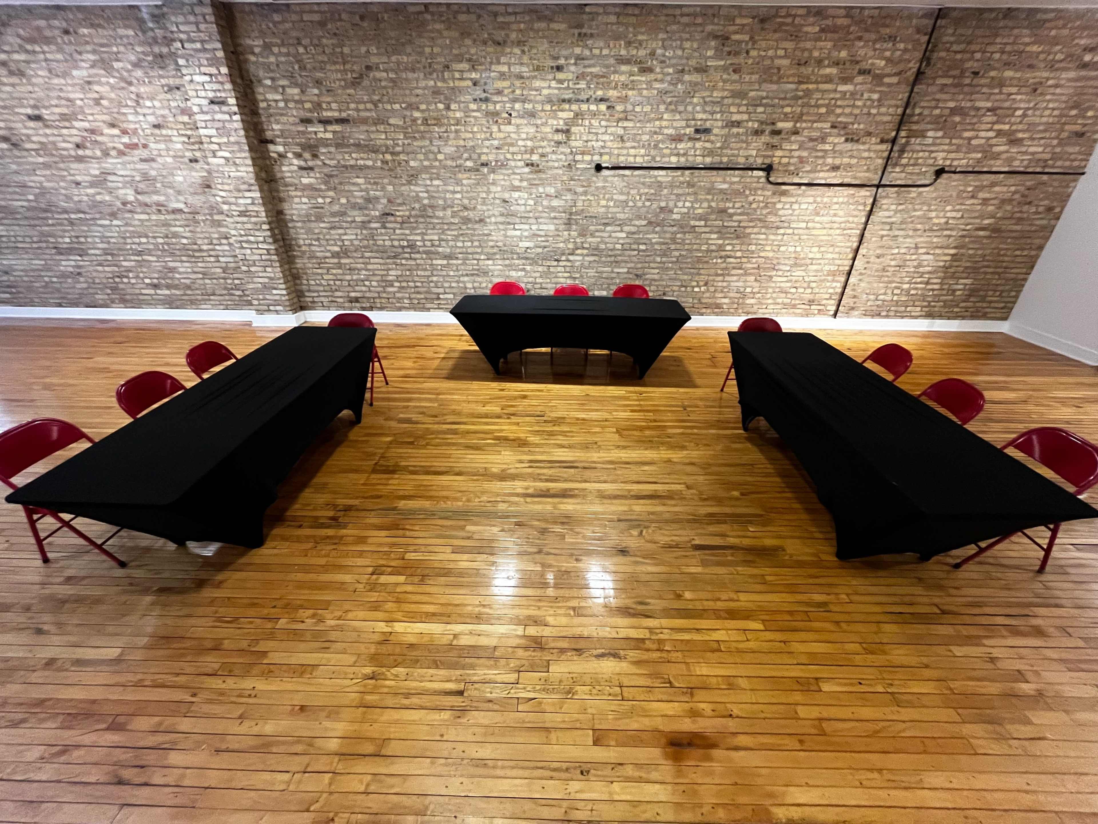 Natural Light Spacious Open Floor Plan Creative Space with High Ceiling, Exposed Brick & Hardwood Floors Image in Evanston, EVANSTON, IL