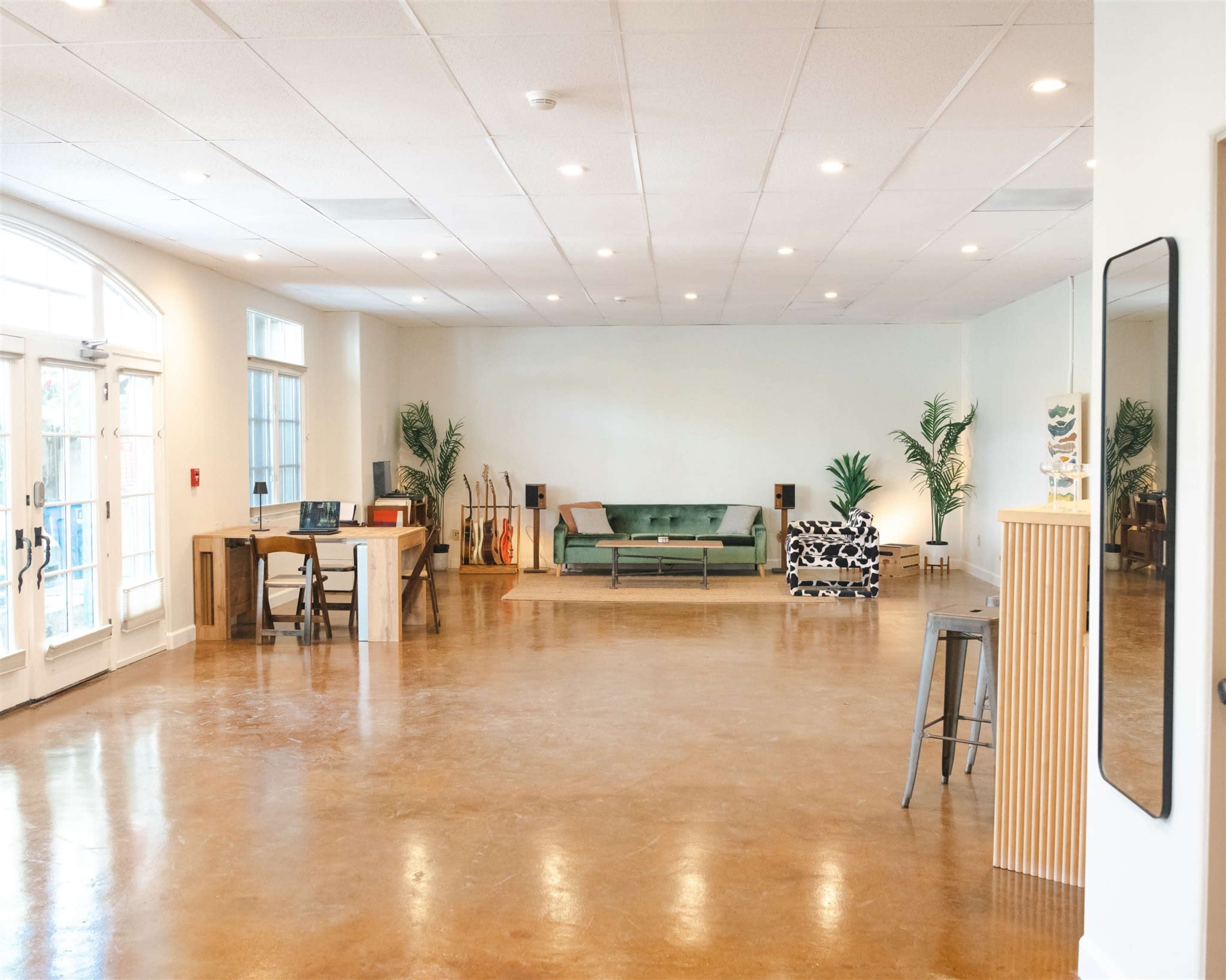 Clubhouse Image in Lower State, Santa Barbara, CA