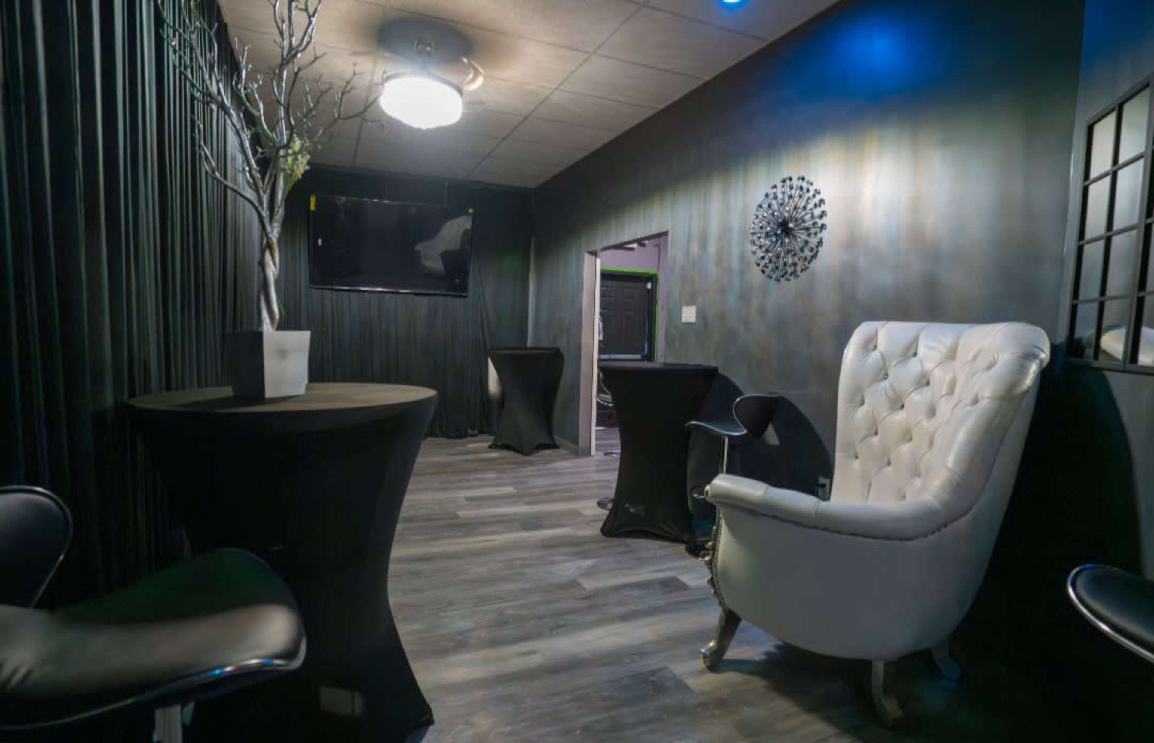 Social Entertainment Venue Spot Image in Marlow Heights, Temple Hills, MD