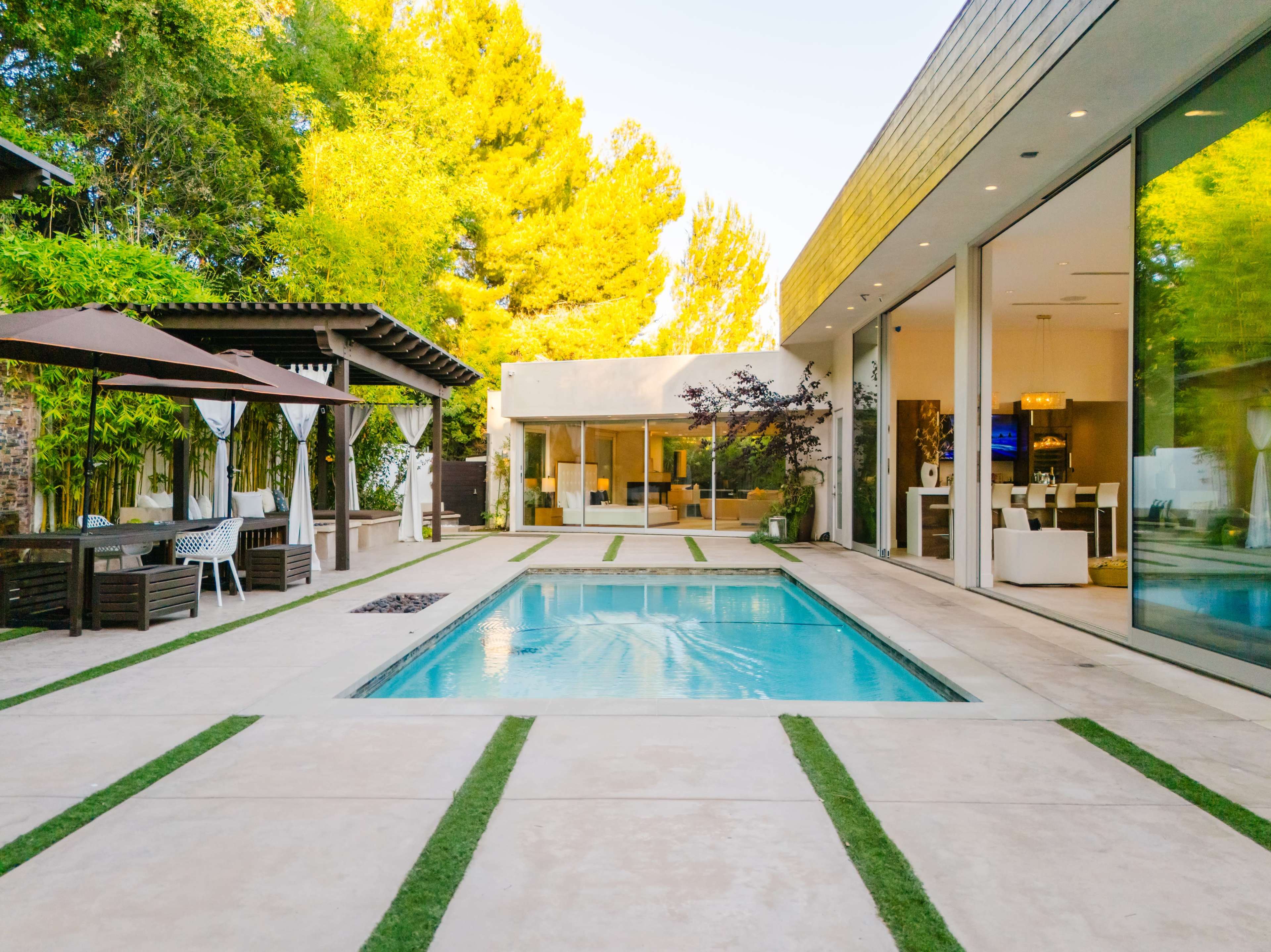 WRAPPED IN GLASS, DESIGNED FOR STORY Image in Beverly Crest, Beverly Hills, CA