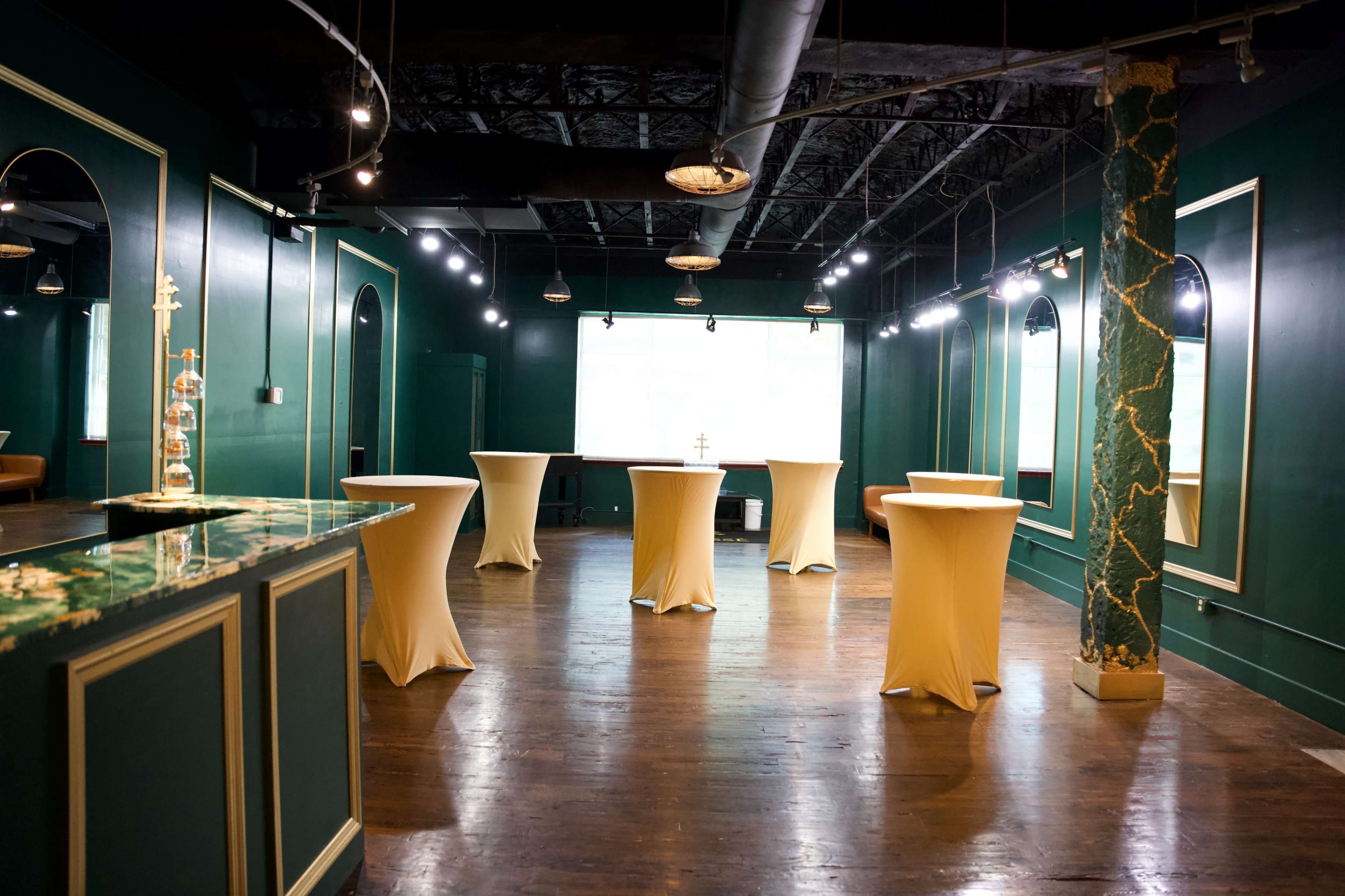 Luxury Downtown Creative Space With Ambient Lighting Image in Downtown, tampa, FL