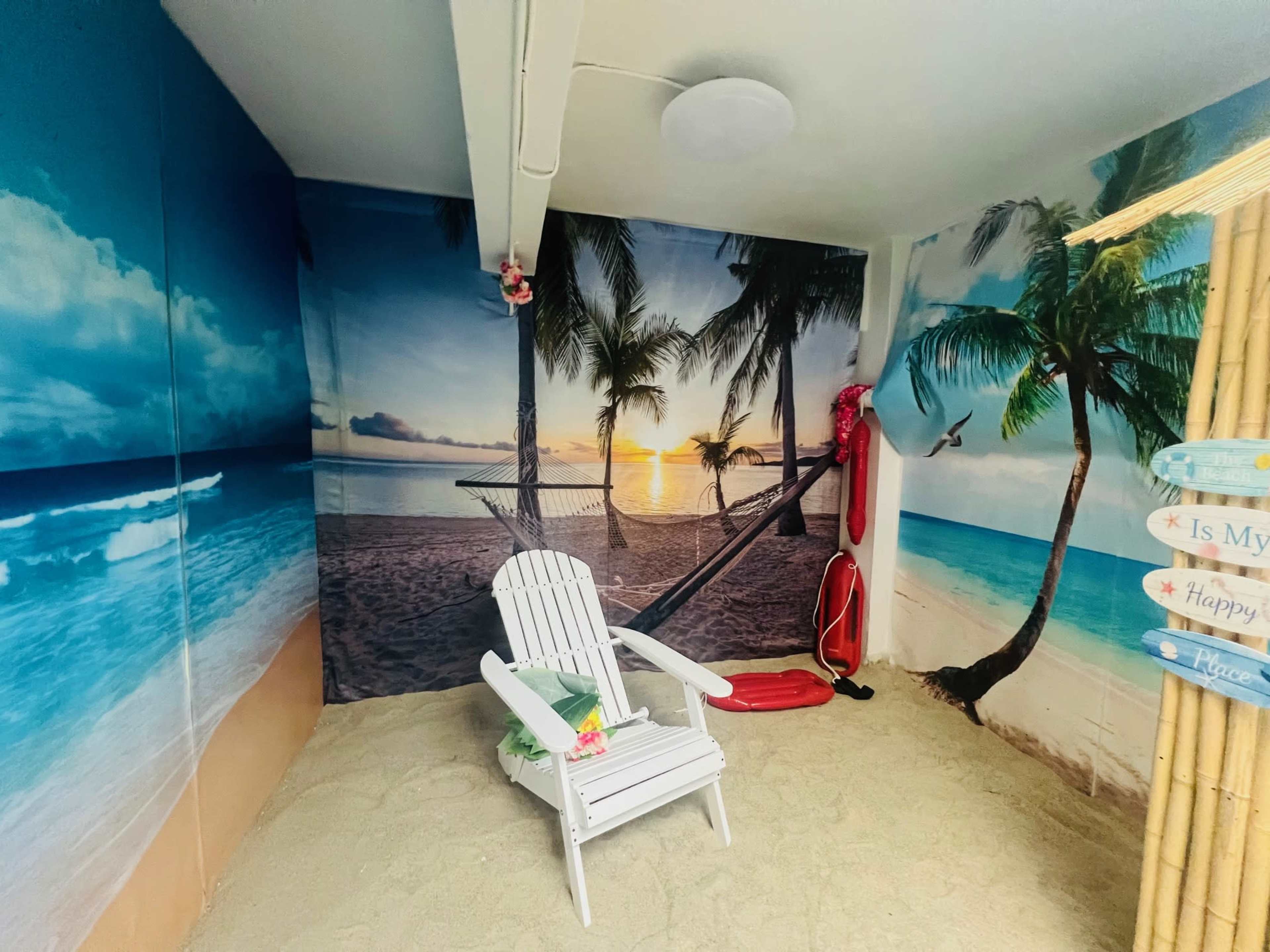 Beach Studio -Green Garden Studio  Professional Photo & Video Studio for Rent Image in Skid Row, Los Angeles, CA