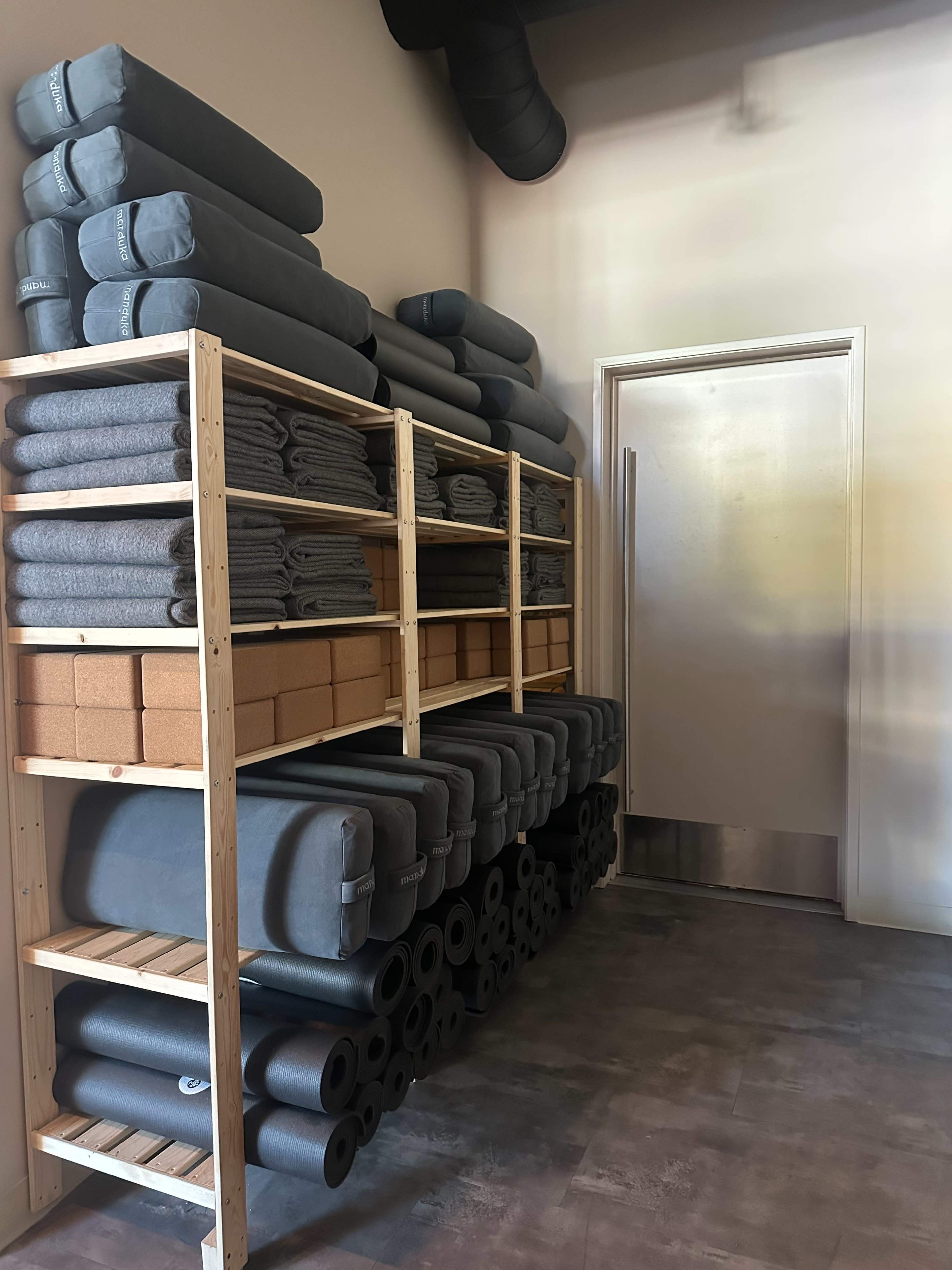 Lively West LA Yoga Studio Image in Sawtelle, Los Angeles, CA