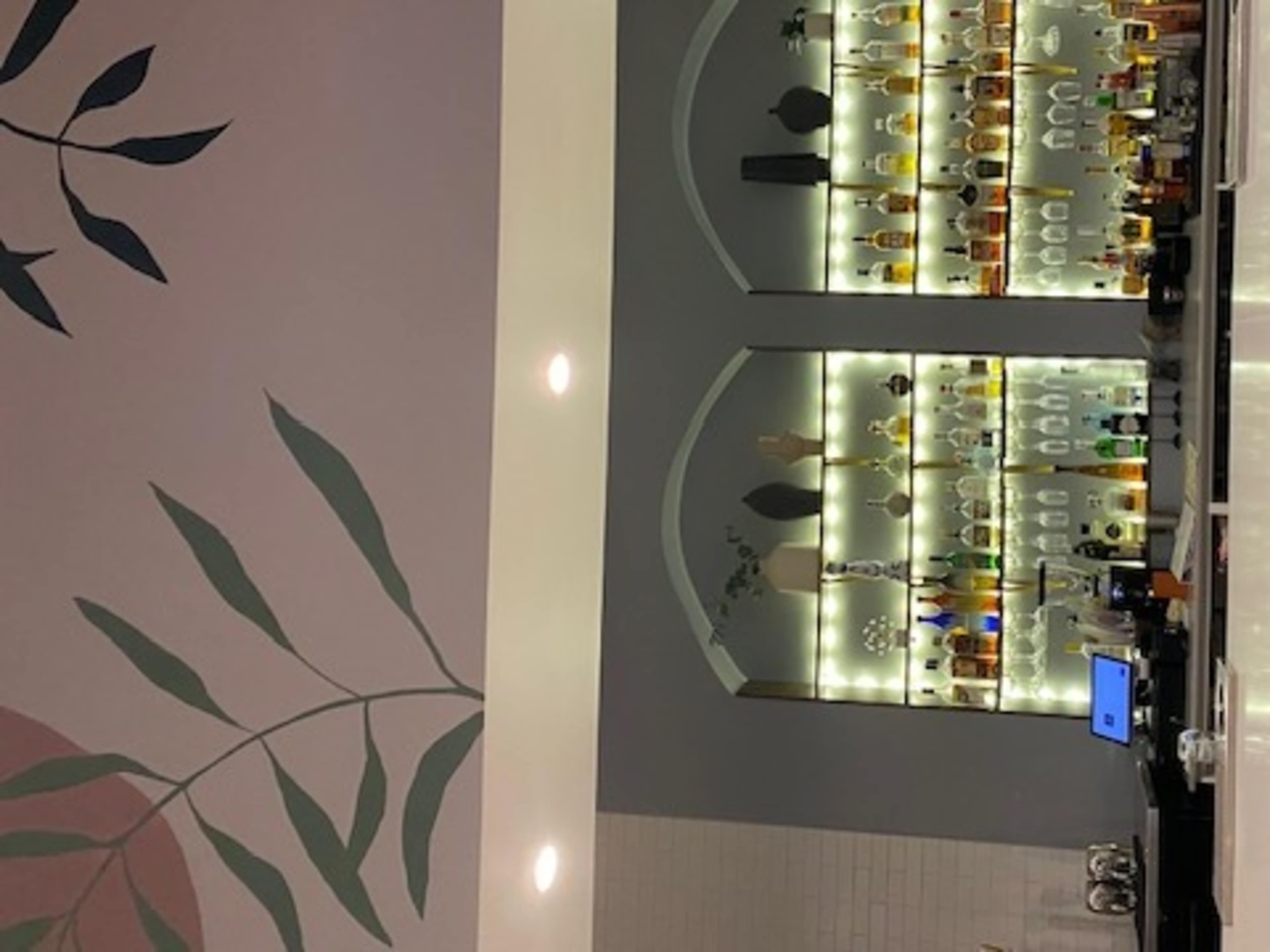 Full Espresso and Cocktail Bar with Bartendar